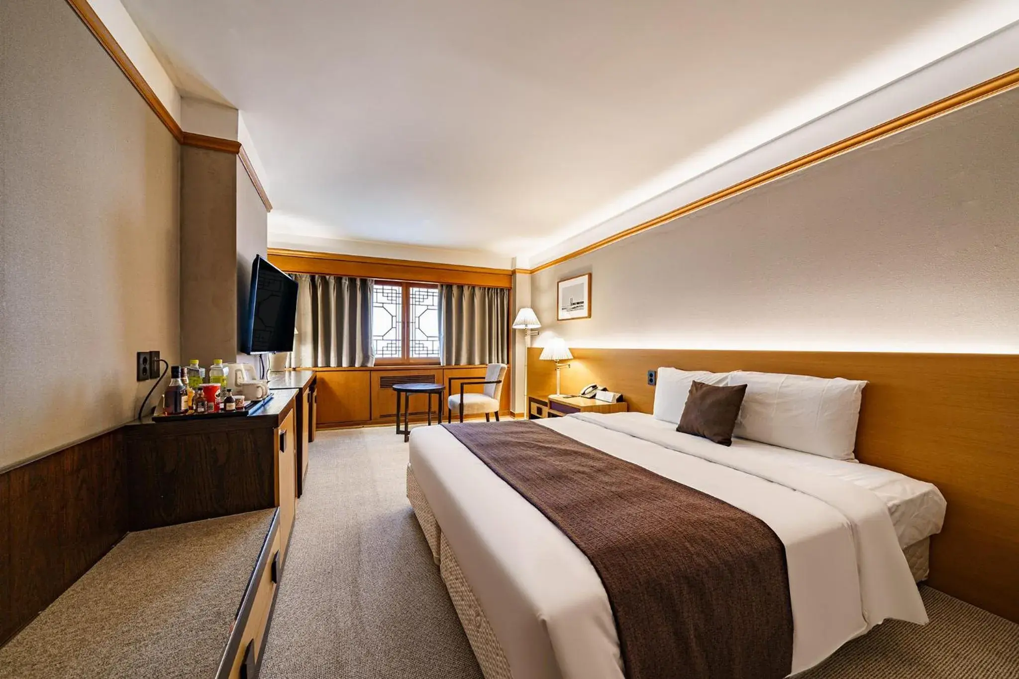 Deluxe Double Room in Commodore Hotel Busan Deluxe Double Room in Commodore Hotel Busan