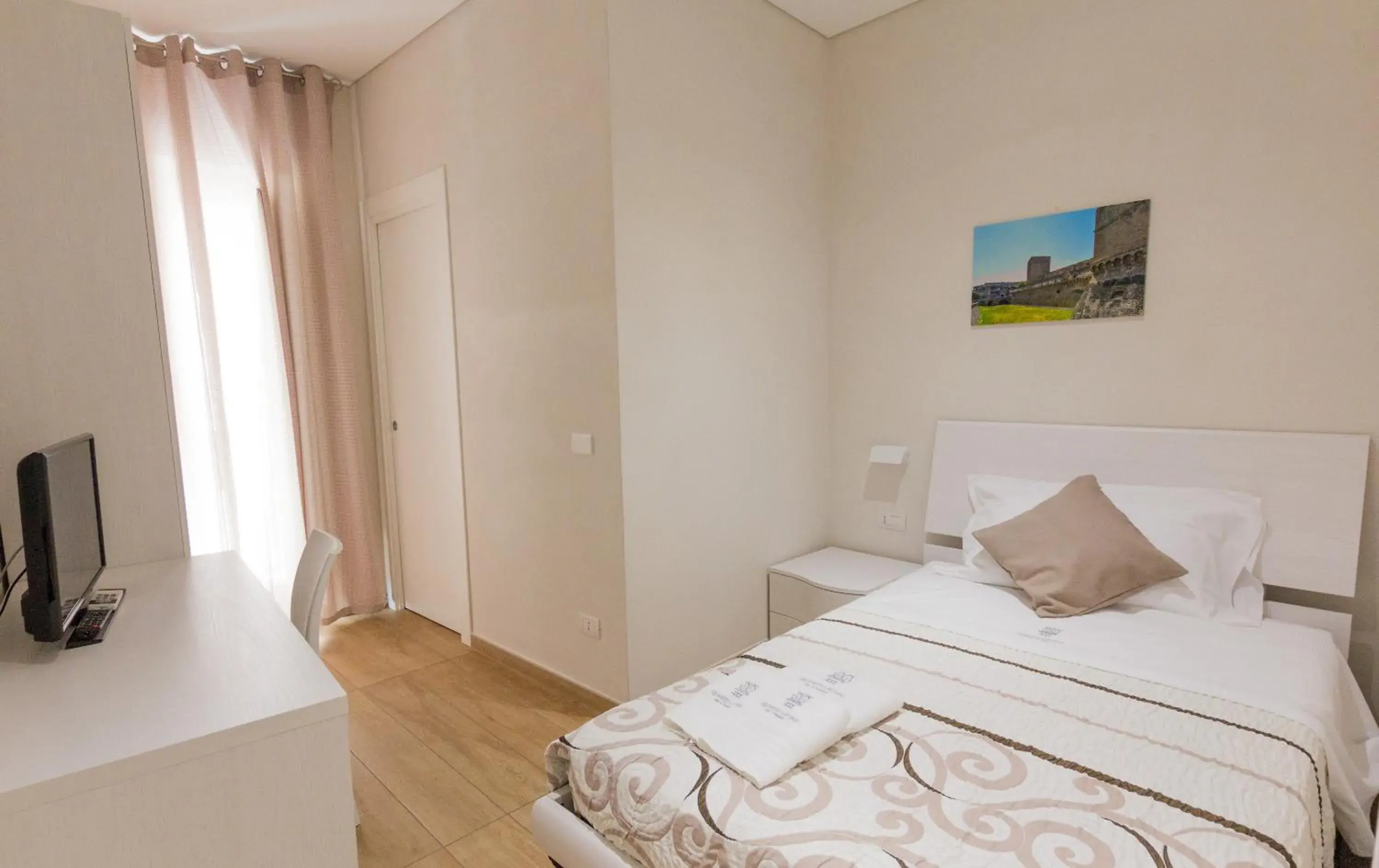 Economy Single Room - single occupancy in Quarto Latino B&B Economy Single Room - single occupancy in Quarto Latino B&B