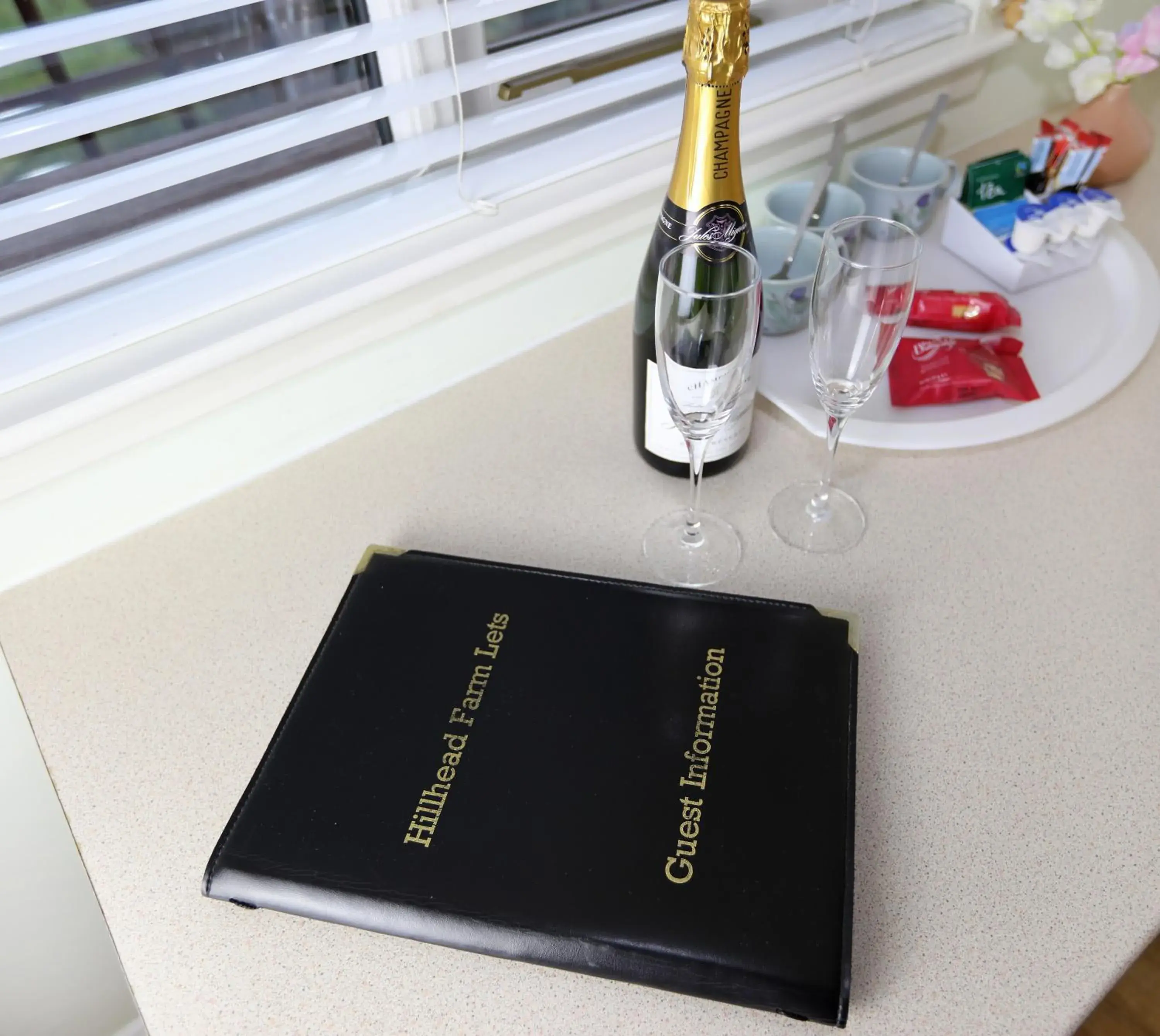 Double Room with Garden View in Hillhead Farm Lets Double Room with Garden View in Hillhead Farm Lets