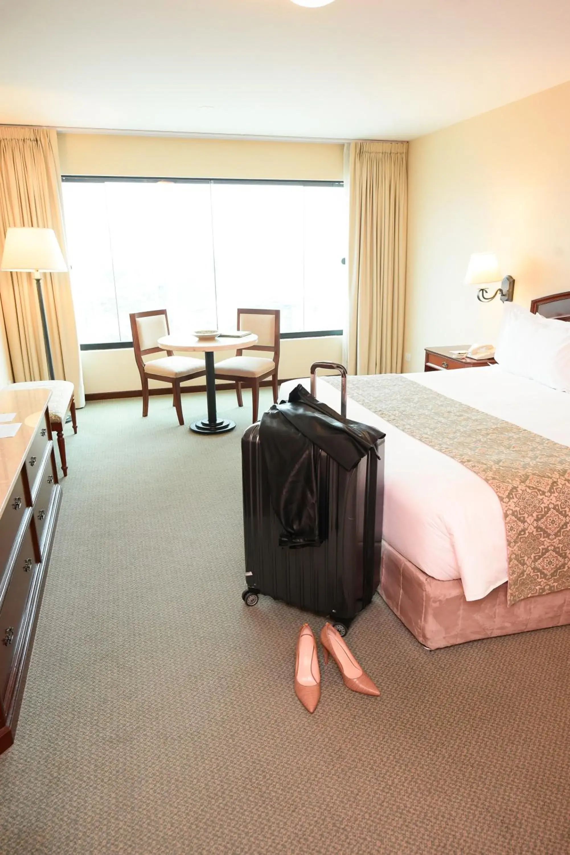 Los Tallanes Hotel & Suites Los Tallanes Hotel & Suites