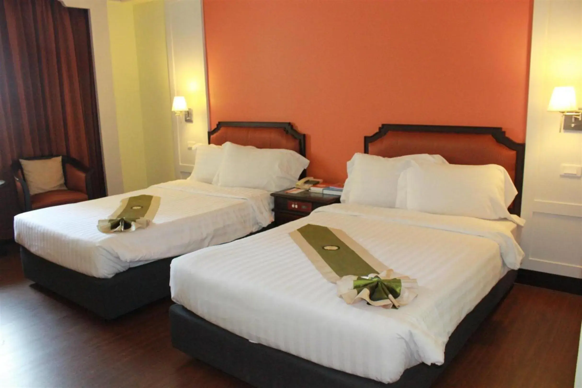 Superior Double or Twin Room in Charoen Thani Hotel, Khon Kaen Superior Double or Twin Room in Charoen Thani Hotel, Khon Kaen