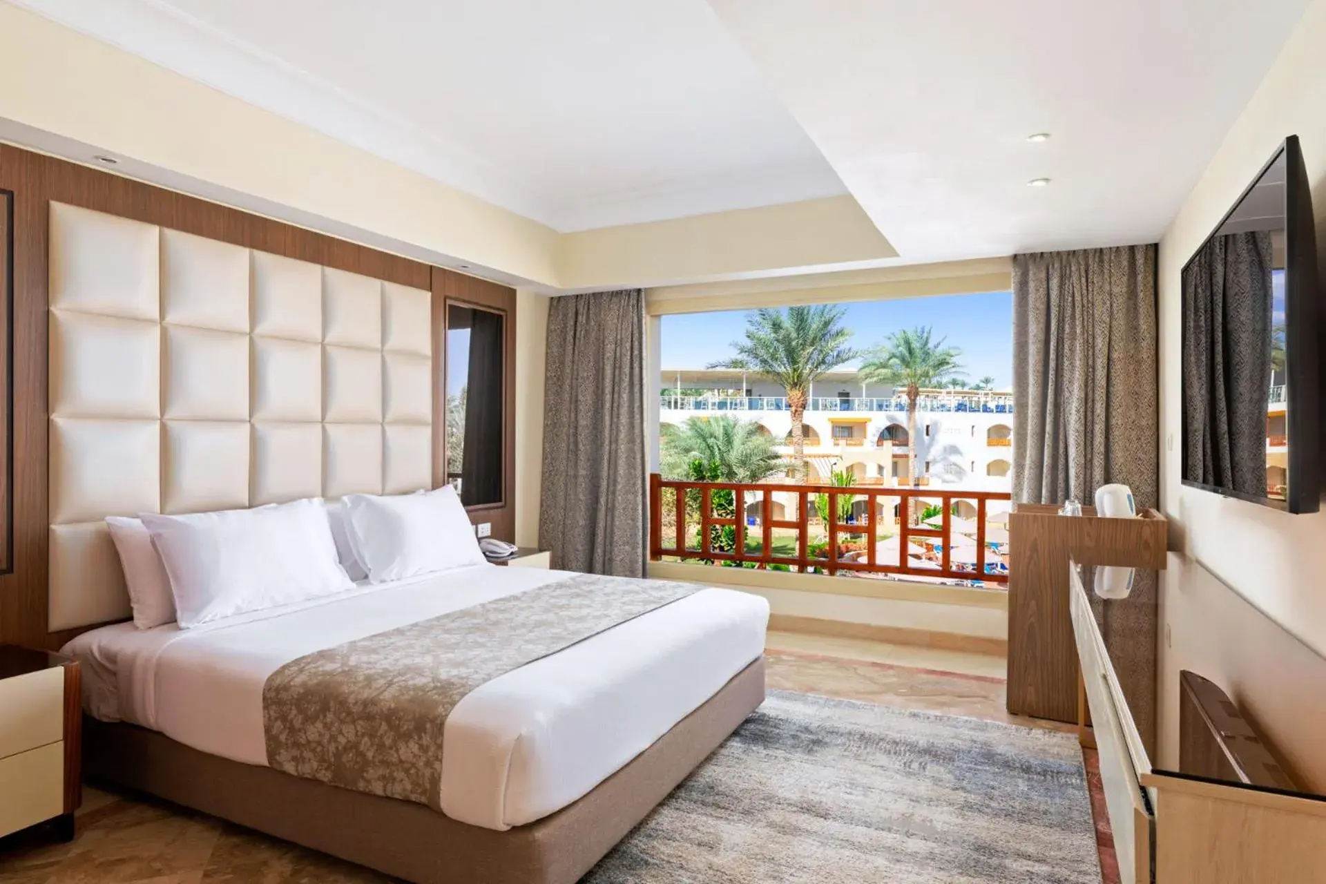 Suite in Pickalbatros Royal Grand Sharm - Adults Friendly 16 Years Plus Suite in Pickalbatros Royal Grand Sharm - Adults Friendly 16 Years Plus