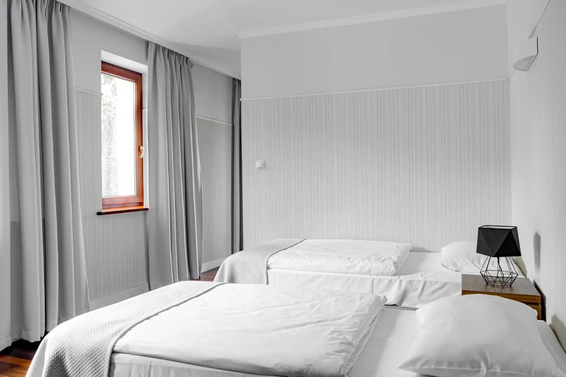 Standard Triple Room in Kolumna Park Hotel Standard Triple Room in Kolumna Park Hotel