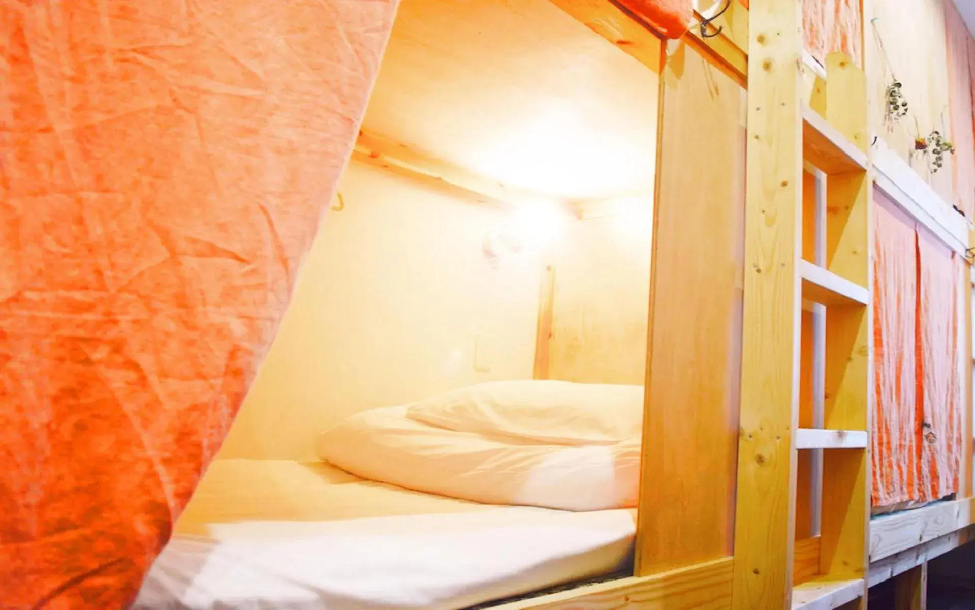 Bunk Bed in Female Dormitory Room in Hiroshima Hostel EN Bunk Bed in Female Dormitory Room in Hiroshima Hostel EN