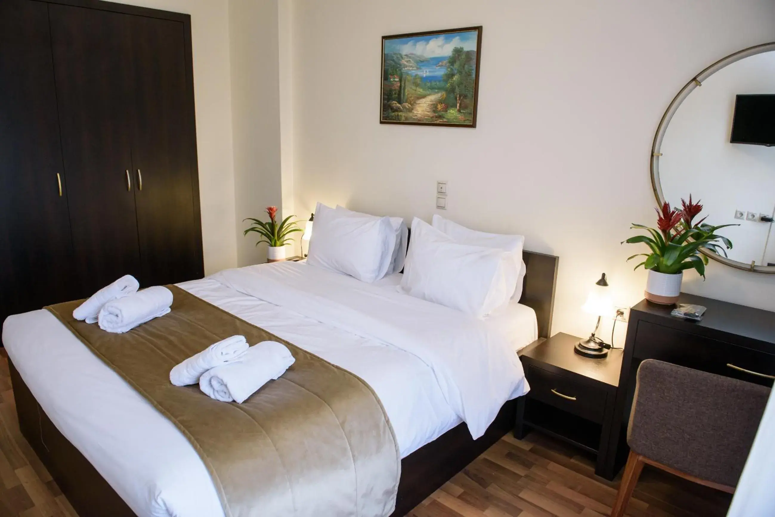 Budget Double or Twin Room in Hotel Padelidaki Budget Double or Twin Room in Hotel Padelidaki