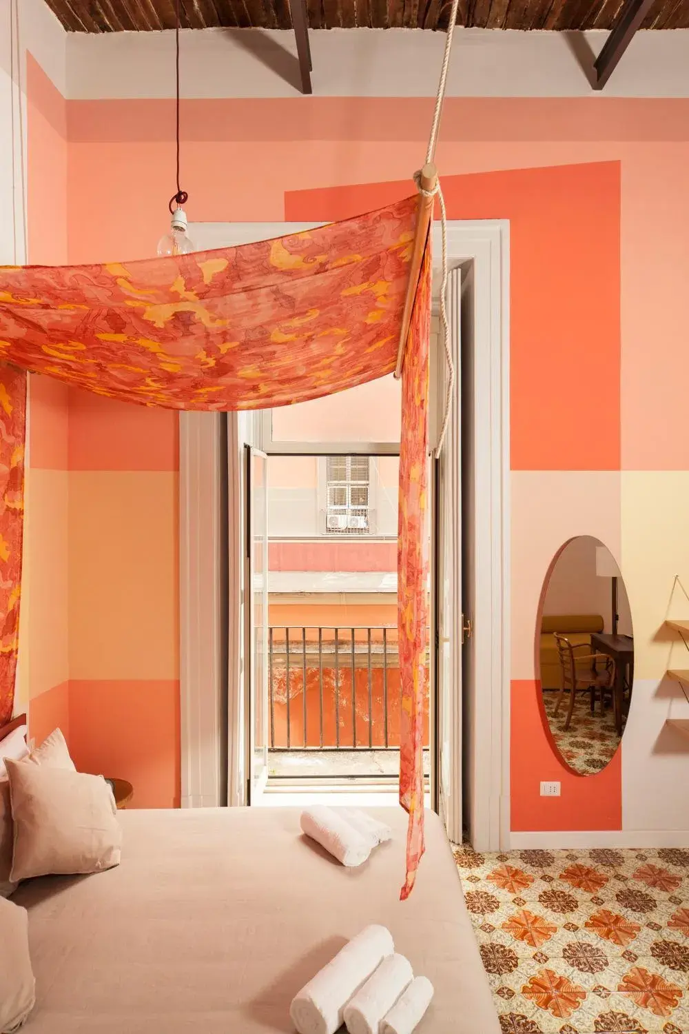 Queen Room - Disability Access in SuperOtium Queen Room - Disability Access in SuperOtium