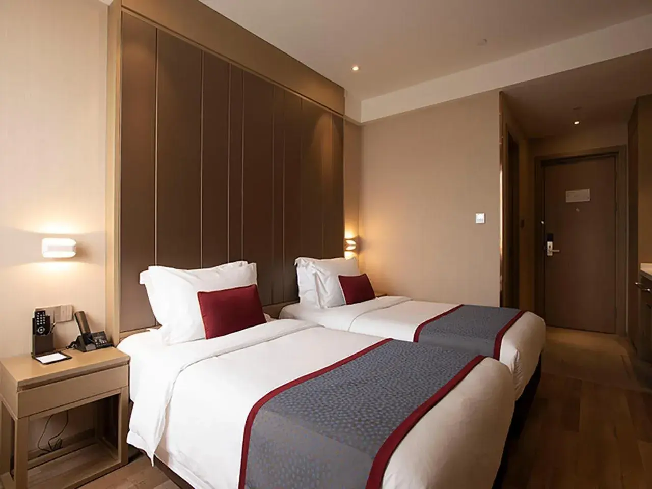 Standard Twin Room in SHANGHAI-DECO Hotel-Free shuttle bus from Pudong Airport and Disneyland Standard Twin Room in SHANGHAI-DECO Hotel-Free shuttle bus from Pudong Airport and Disneyland
