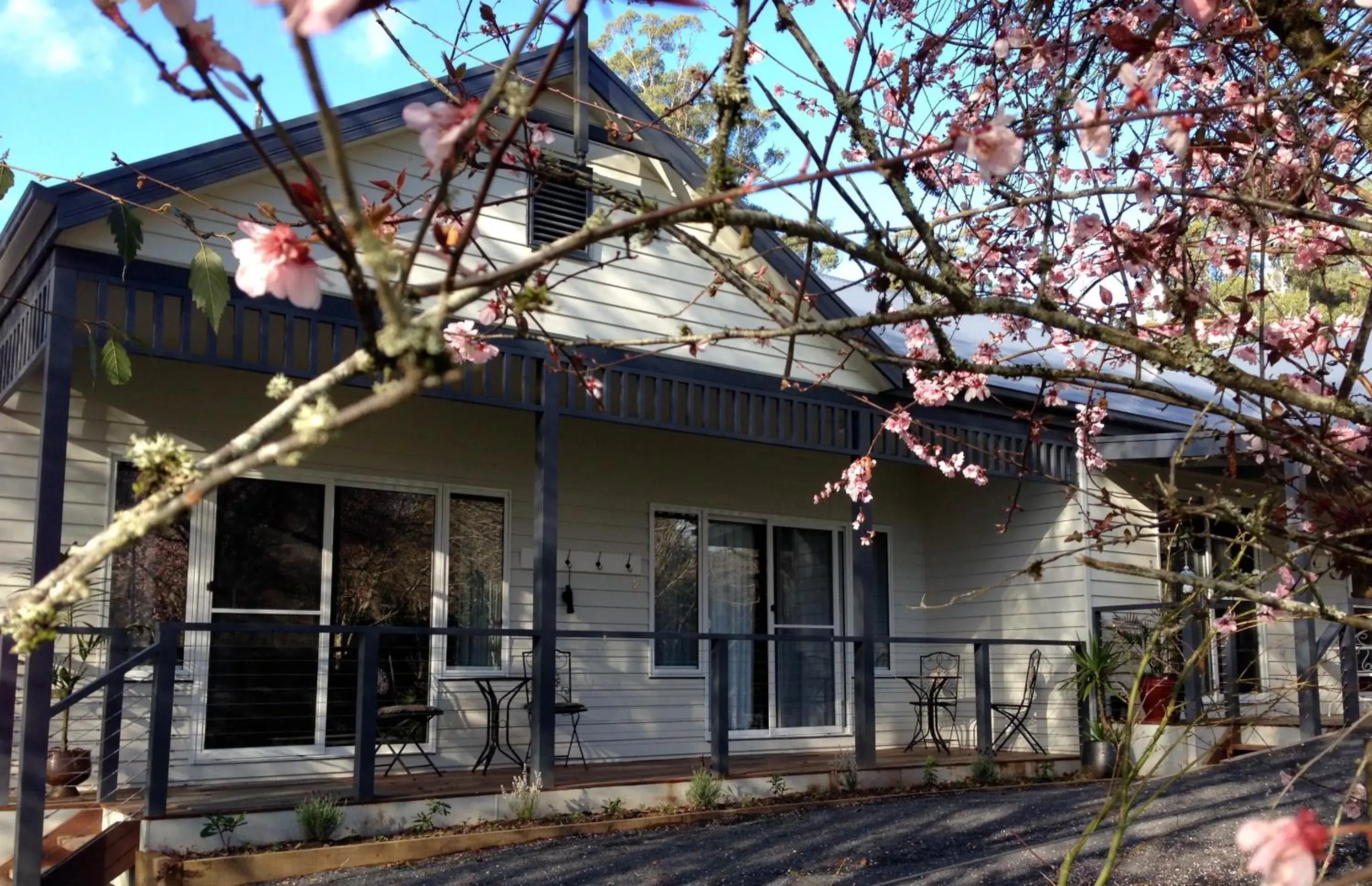Suite with River View in Goldberryaccommodation Suite with River View in Goldberryaccommodation
