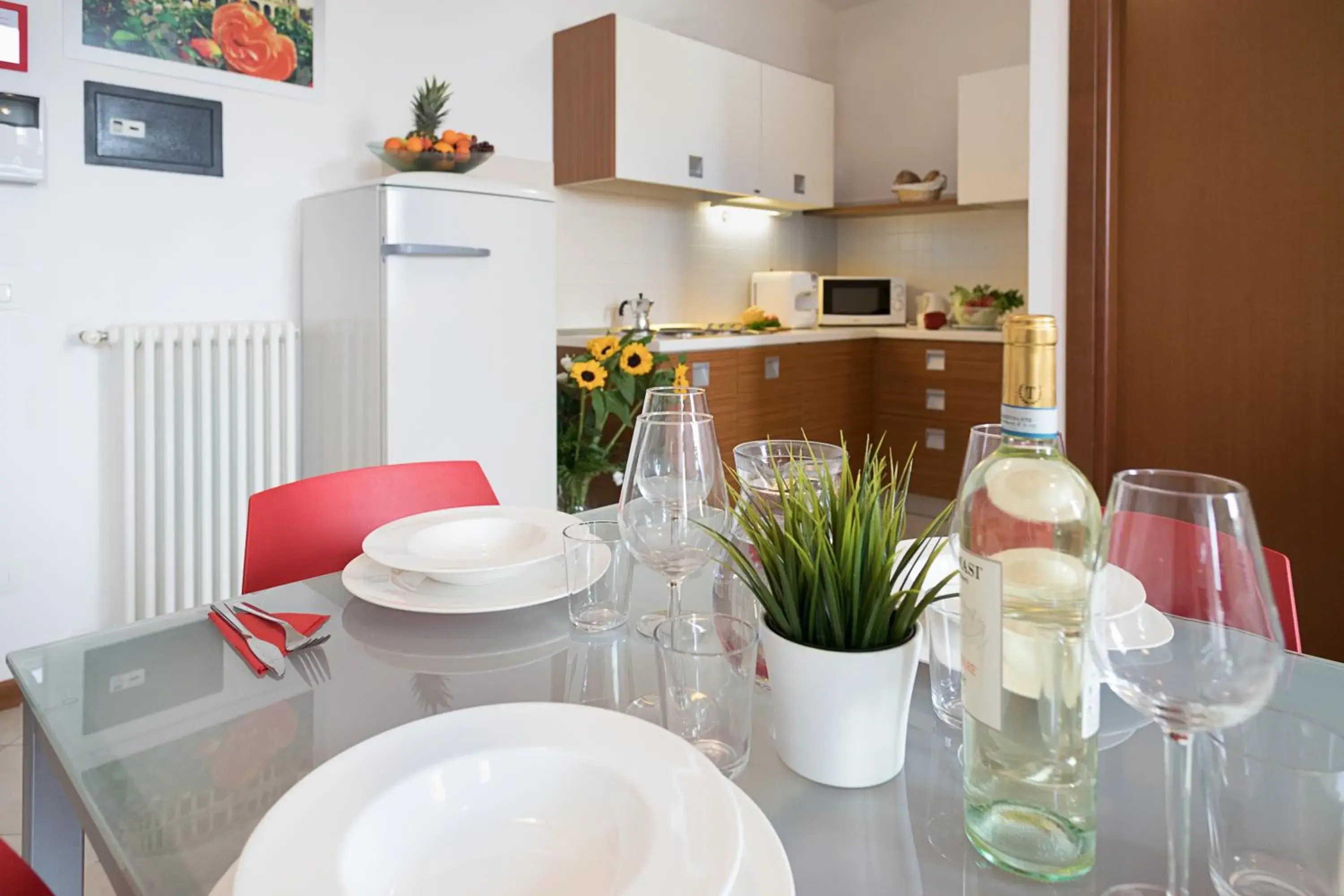 Family Room with Balcony in Verona Class ApartHotel "Residenze del Cuore" Family Room with Balcony in Verona Class ApartHotel "Residenze del Cuore"