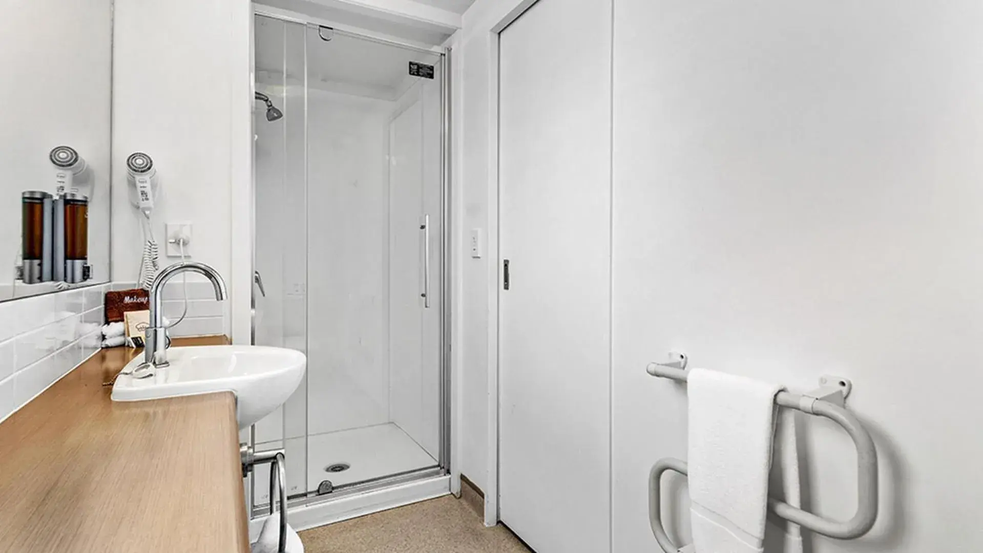 Triple Room in Bella Vista Motel Rotorua Triple Room in Bella Vista Motel Rotorua