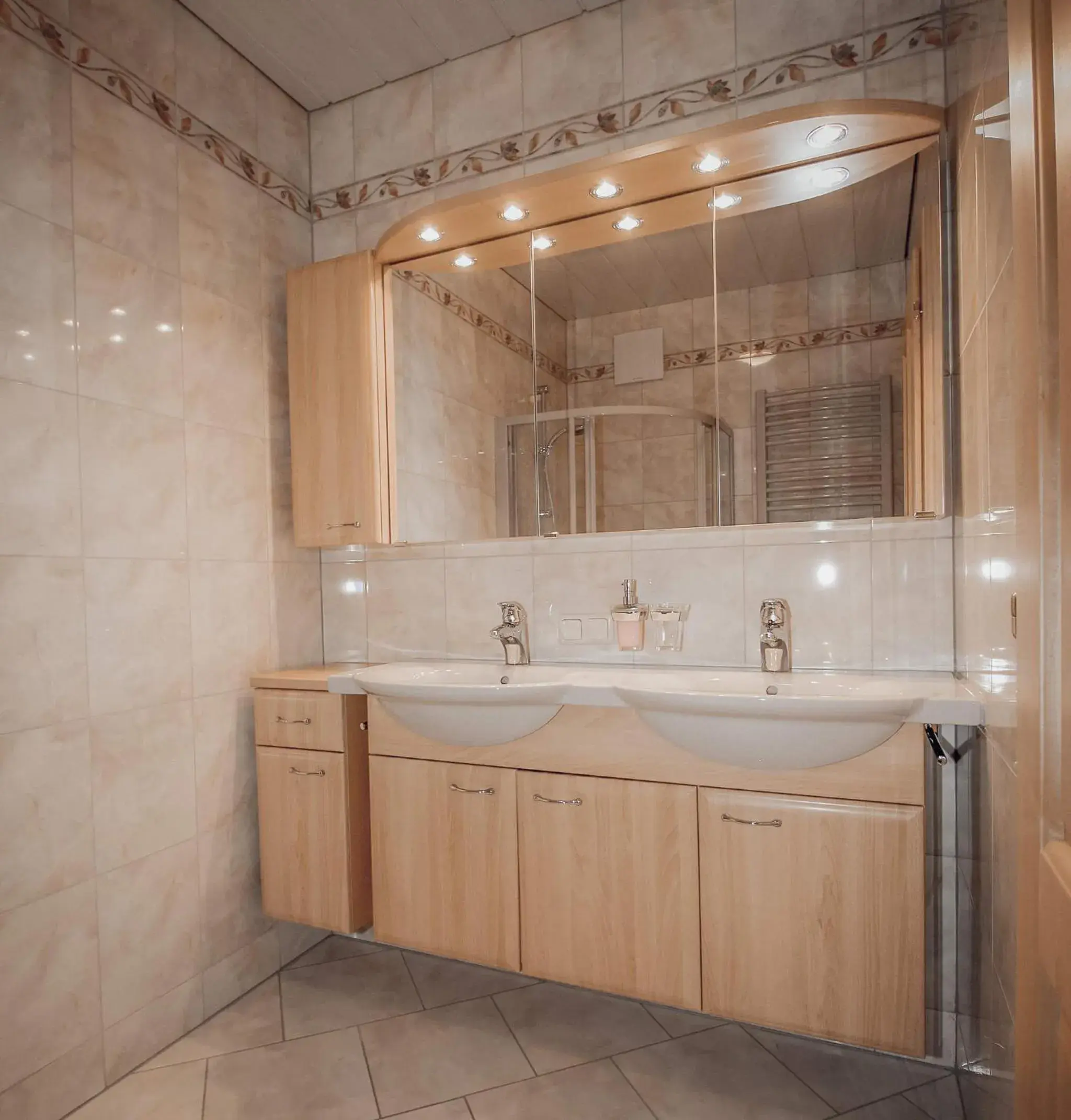 One-Bedroom Apartment with Sofa Bed in Appartements Wieshof One-Bedroom Apartment with Sofa Bed in Appartements Wieshof