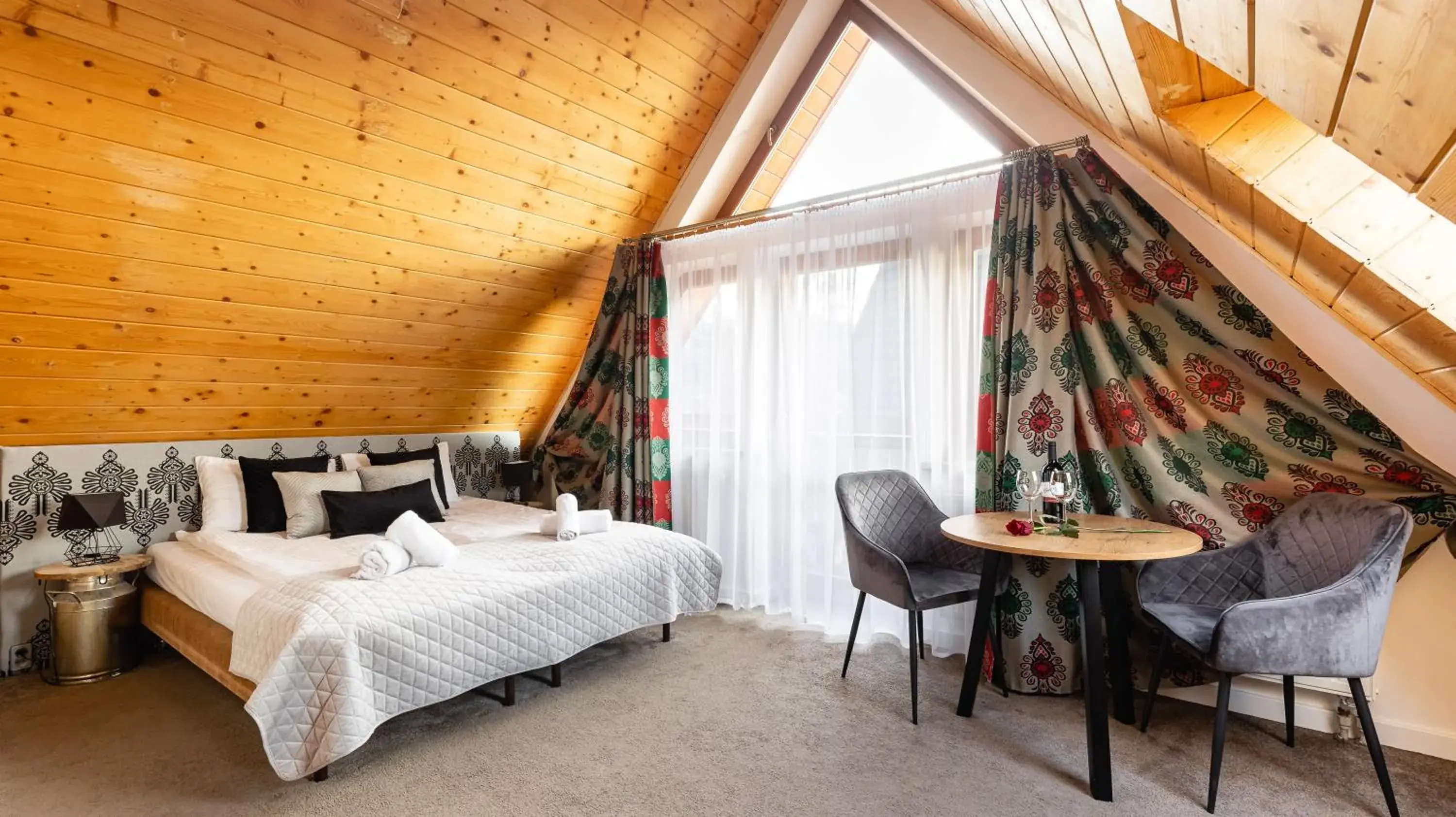 Double Room with Mountain View in Aparthotel Delta Zakopane Double Room with Mountain View in Aparthotel Delta Zakopane