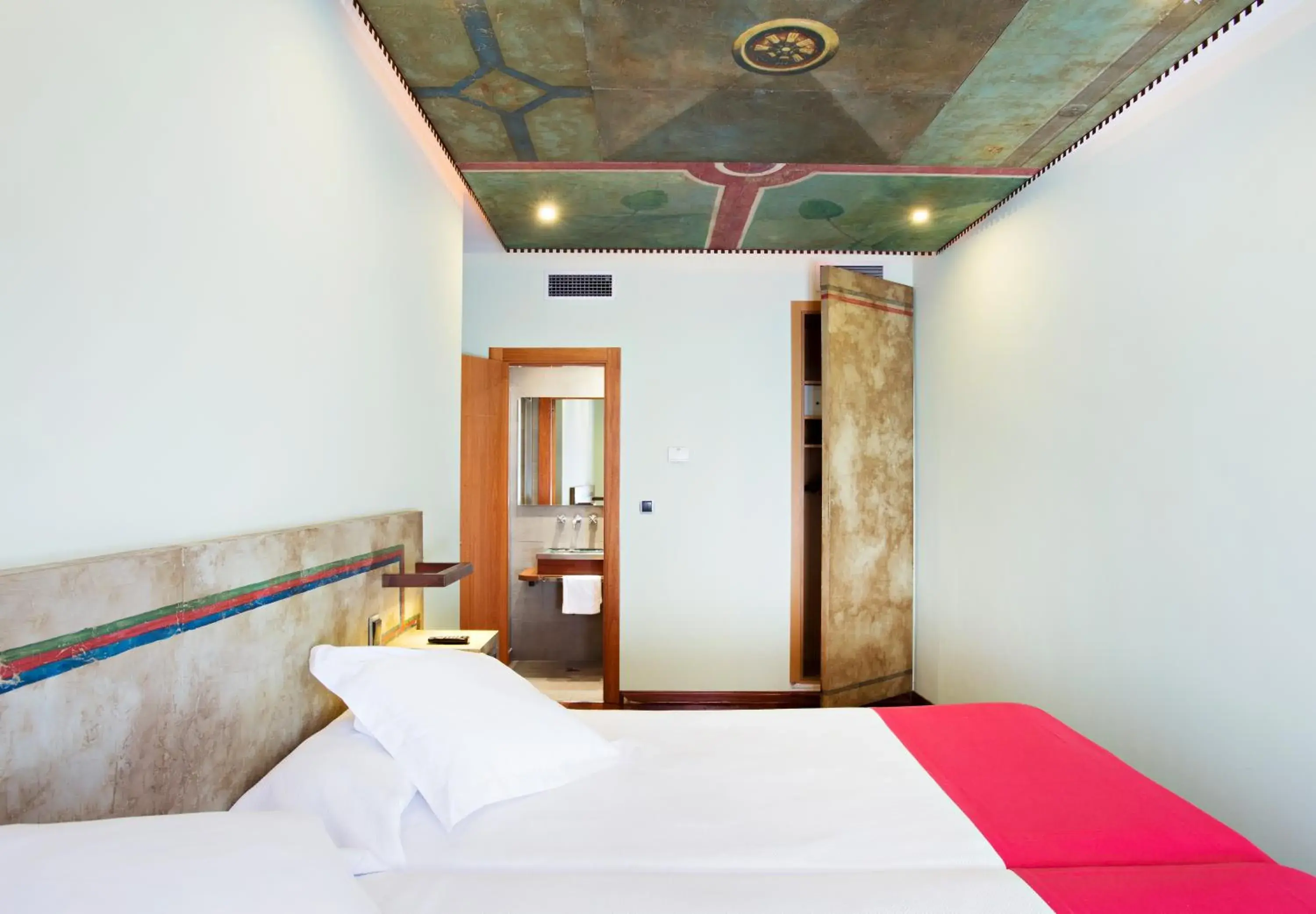 Twin Room in Hospedium Hotel Posada De La Luna Twin Room in Hospedium Hotel Posada De La Luna