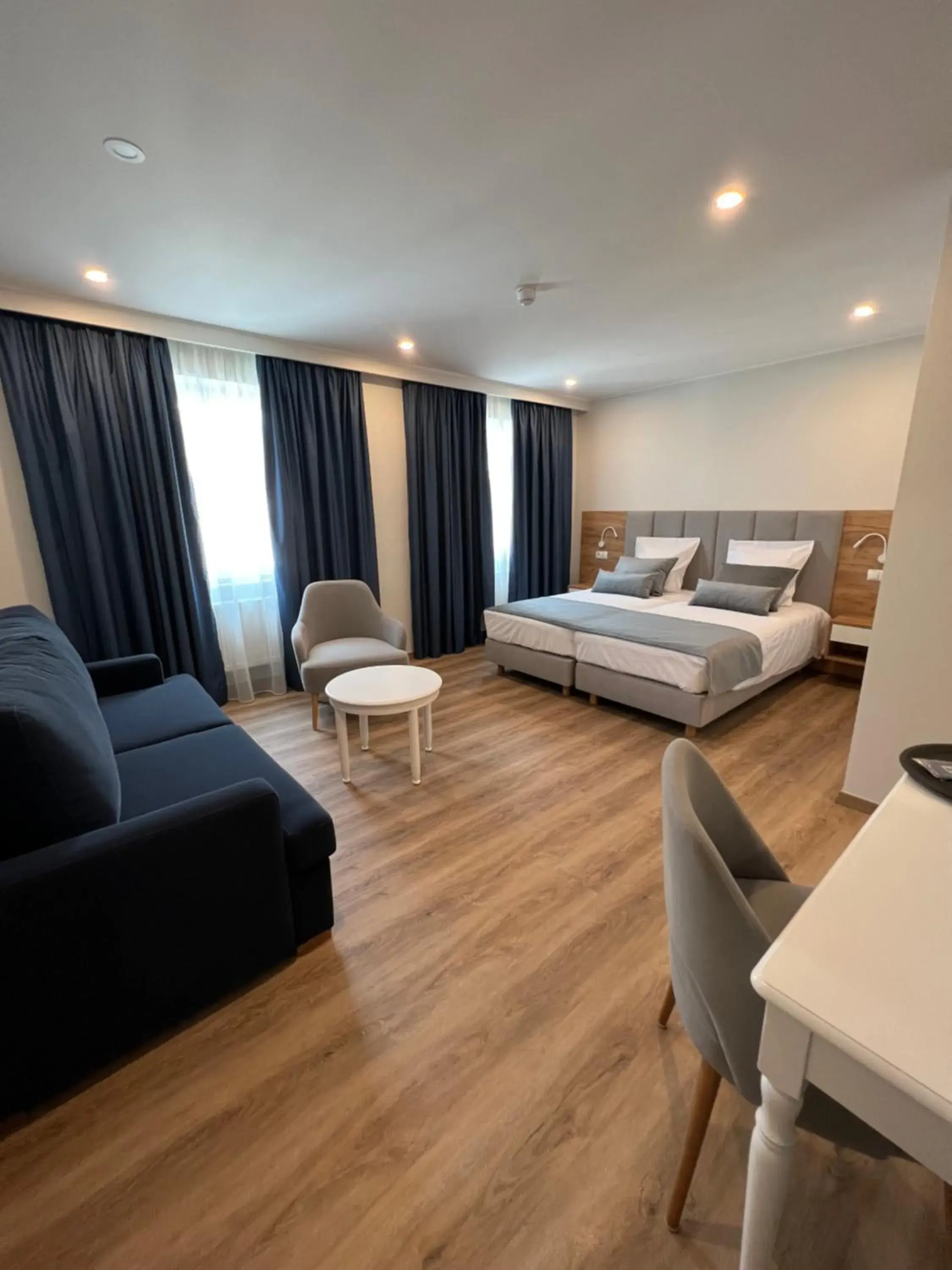 Standard Double or Twin Room in Hotel Le Postillon Standard Double or Twin Room in Hotel Le Postillon