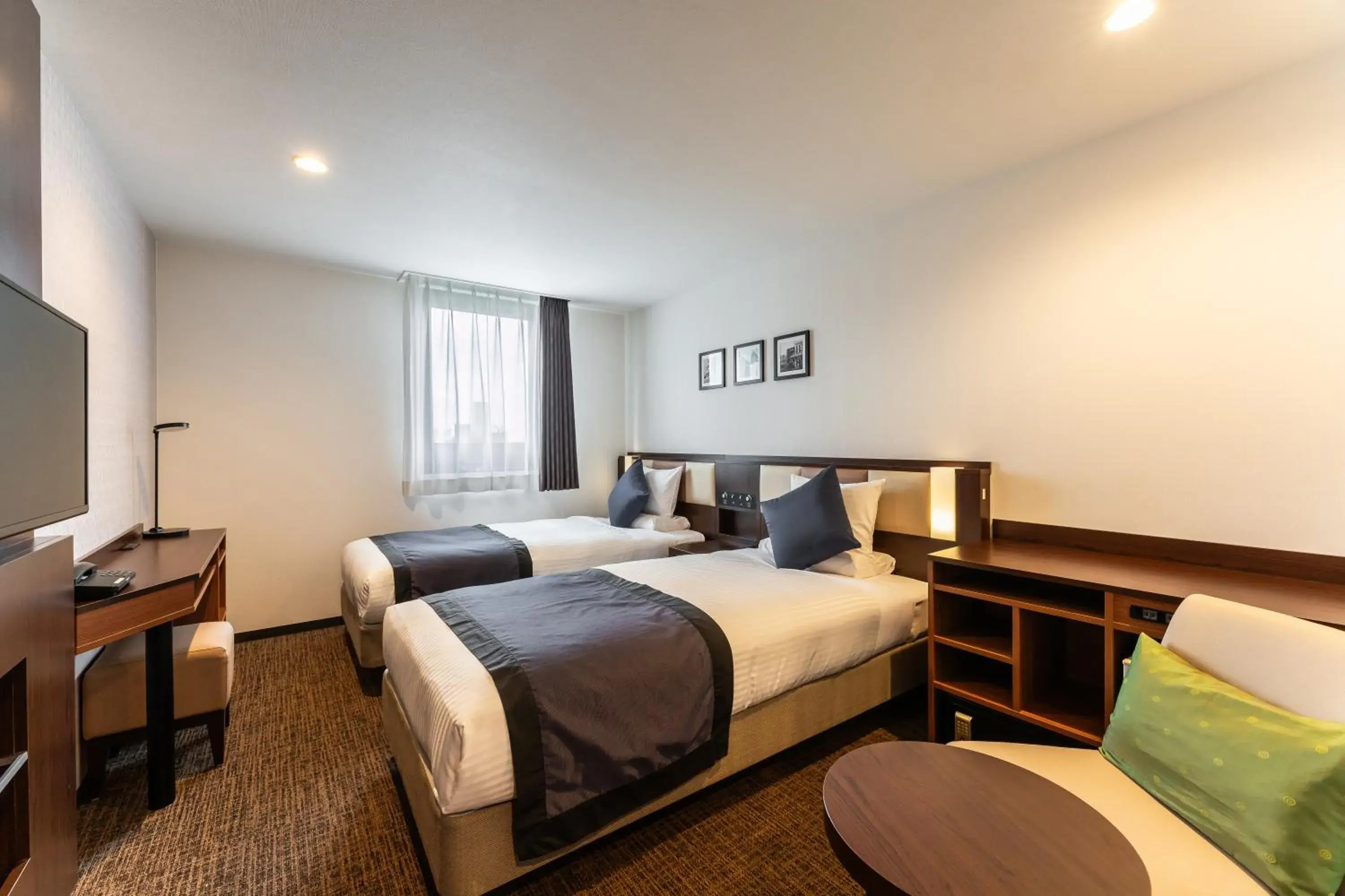 Superior Twin Room - single occupancy - Annex - Non-Smoking in HOTEL MYSTAYS Kanazawa Castle Superior Twin Room - single occupancy - Annex - Non-Smoking in HOTEL MYSTAYS Kanazawa Castle