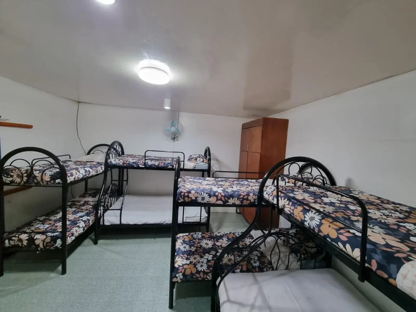 10-Bed Mixed Dormitory Room in Aikaterinis 10-Bed Mixed Dormitory Room in Aikaterinis