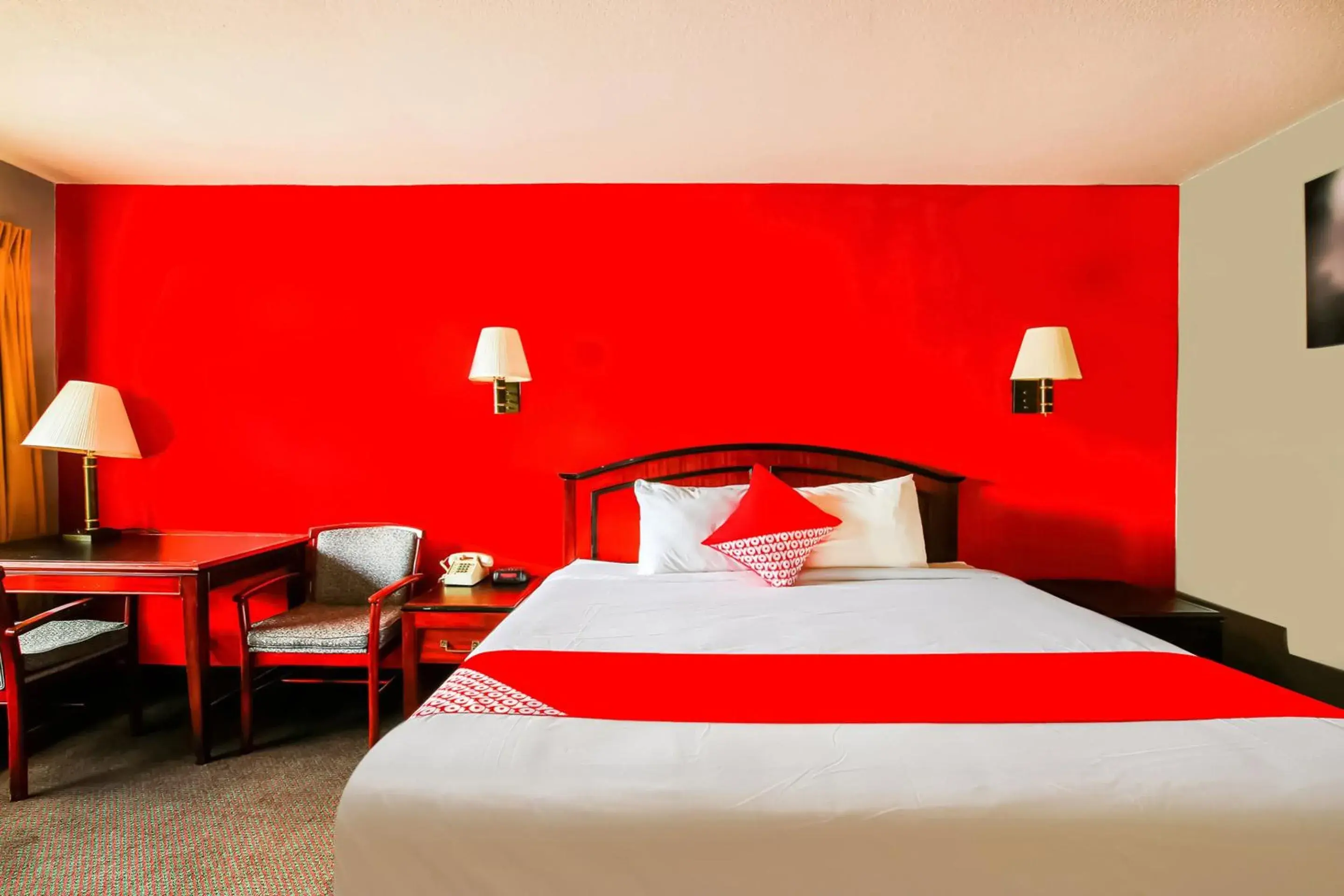 King Room in OYO Hotel Texarkana North Heights AR Hwy I-30 King Room in OYO Hotel Texarkana North Heights AR Hwy I-30