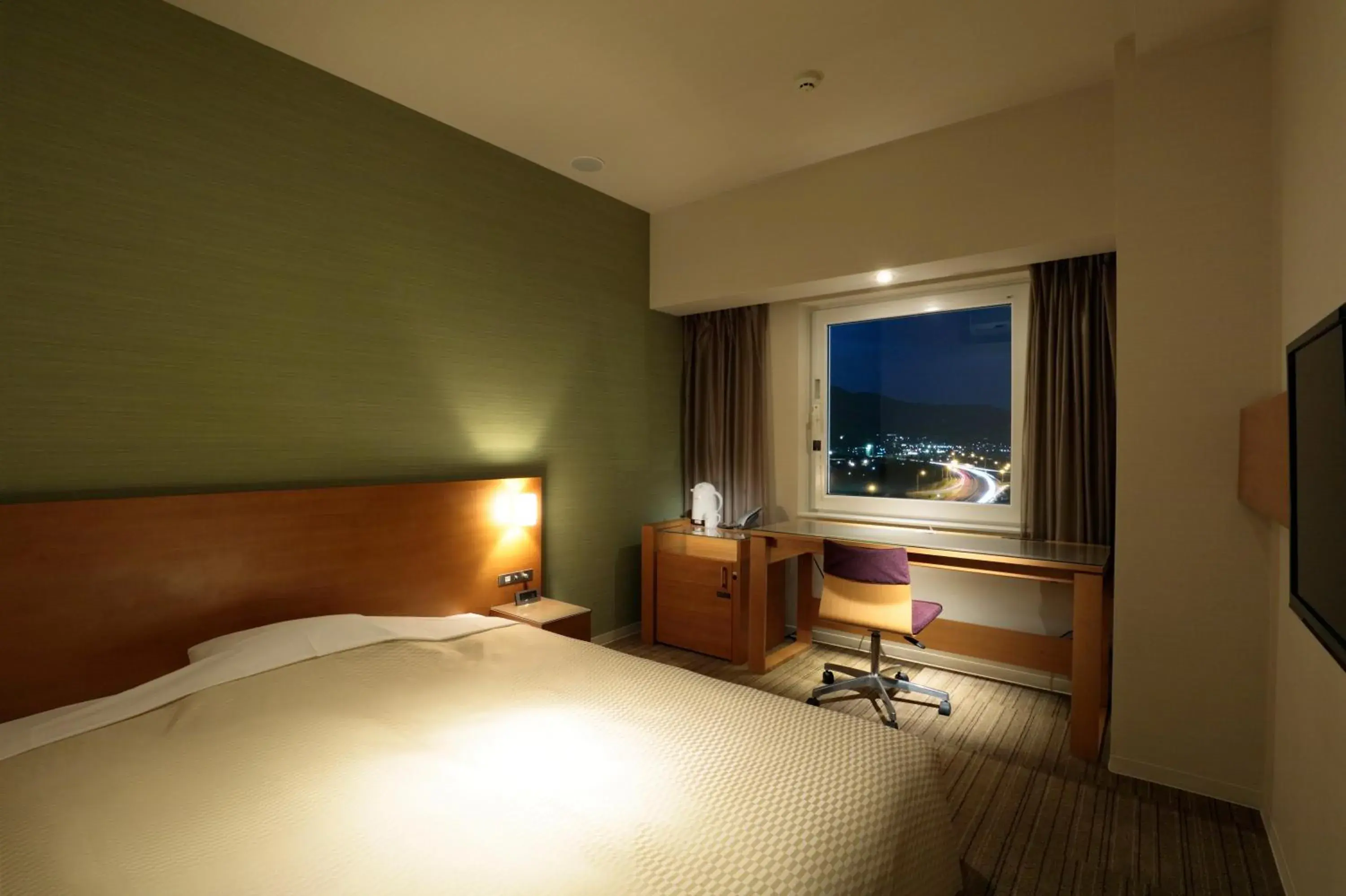 Superior Double Room - single occupancy - Non-Smoking in Candeo Hotels Chino Superior Double Room - single occupancy - Non-Smoking in Candeo Hotels Chino