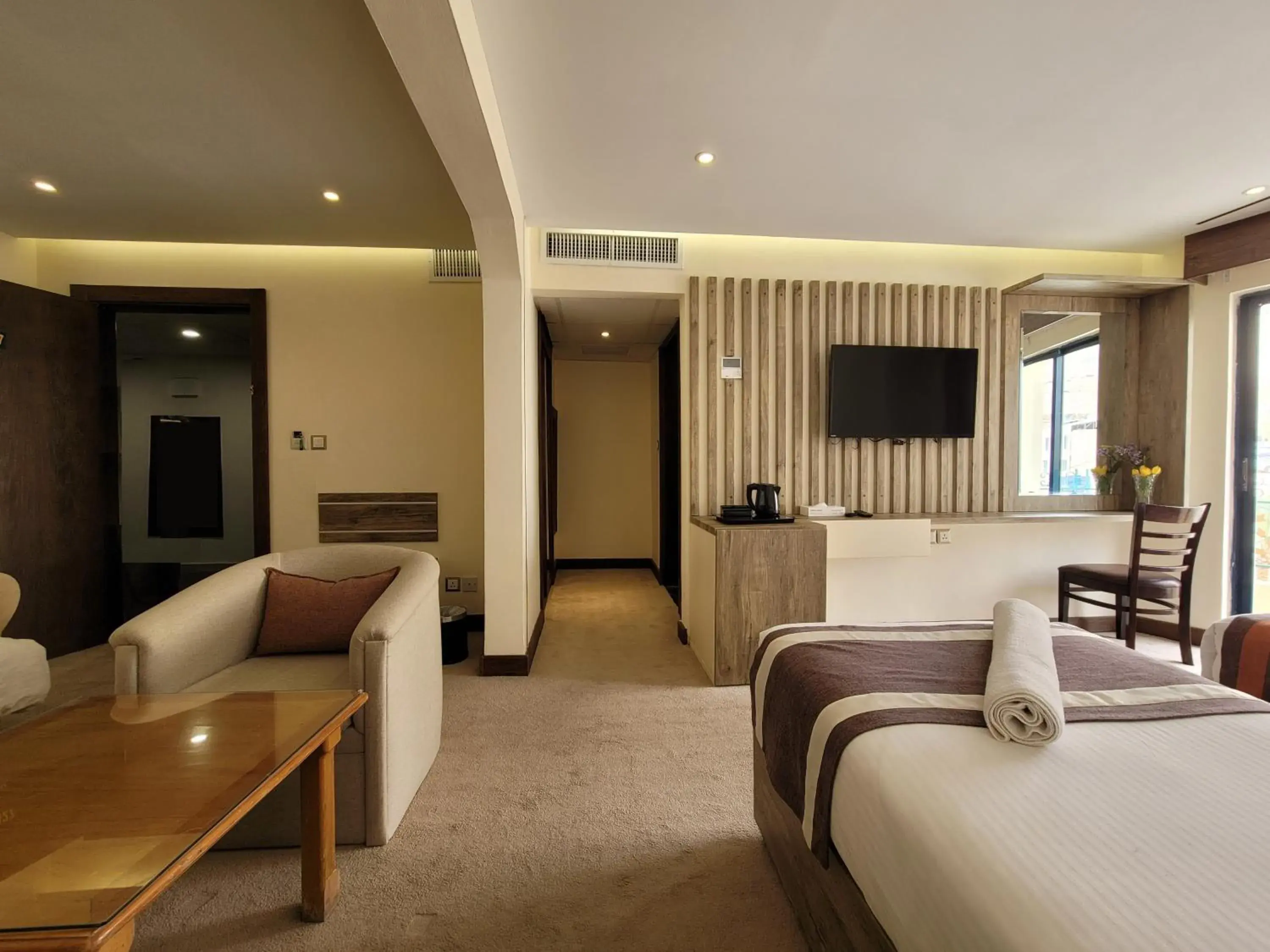 Triple Room in Edom Hotel Triple Room in Edom Hotel