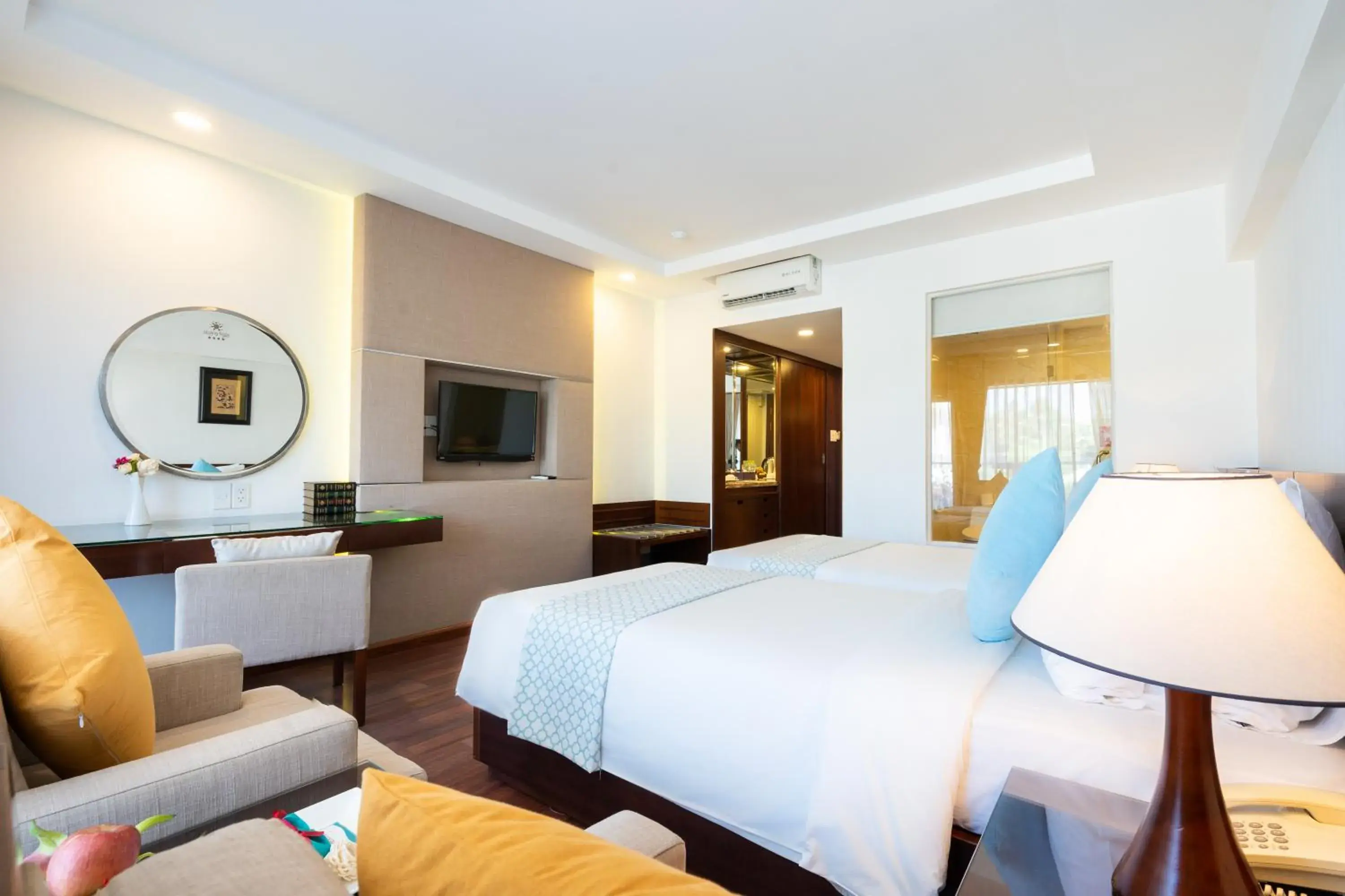 Superior Twin Room with City View in Hoang Ngoc Beach Resort Superior Twin Room with City View in Hoang Ngoc Beach Resort