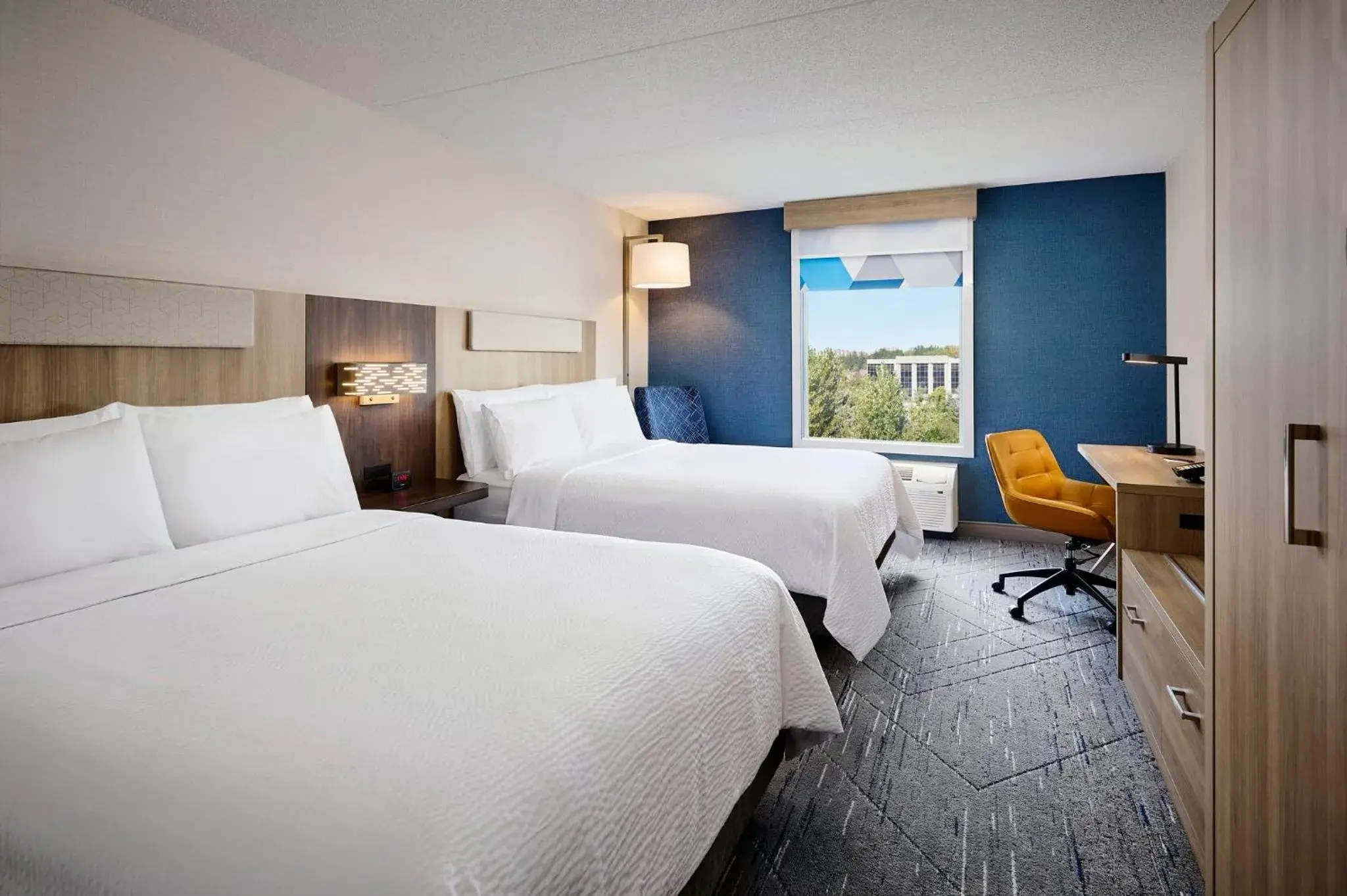 Standard Room - single occupancy in Holiday Inn Express & Suites Kitchener Southeast by IHG Standard Room - single occupancy in Holiday Inn Express & Suites Kitchener Southeast by IHG