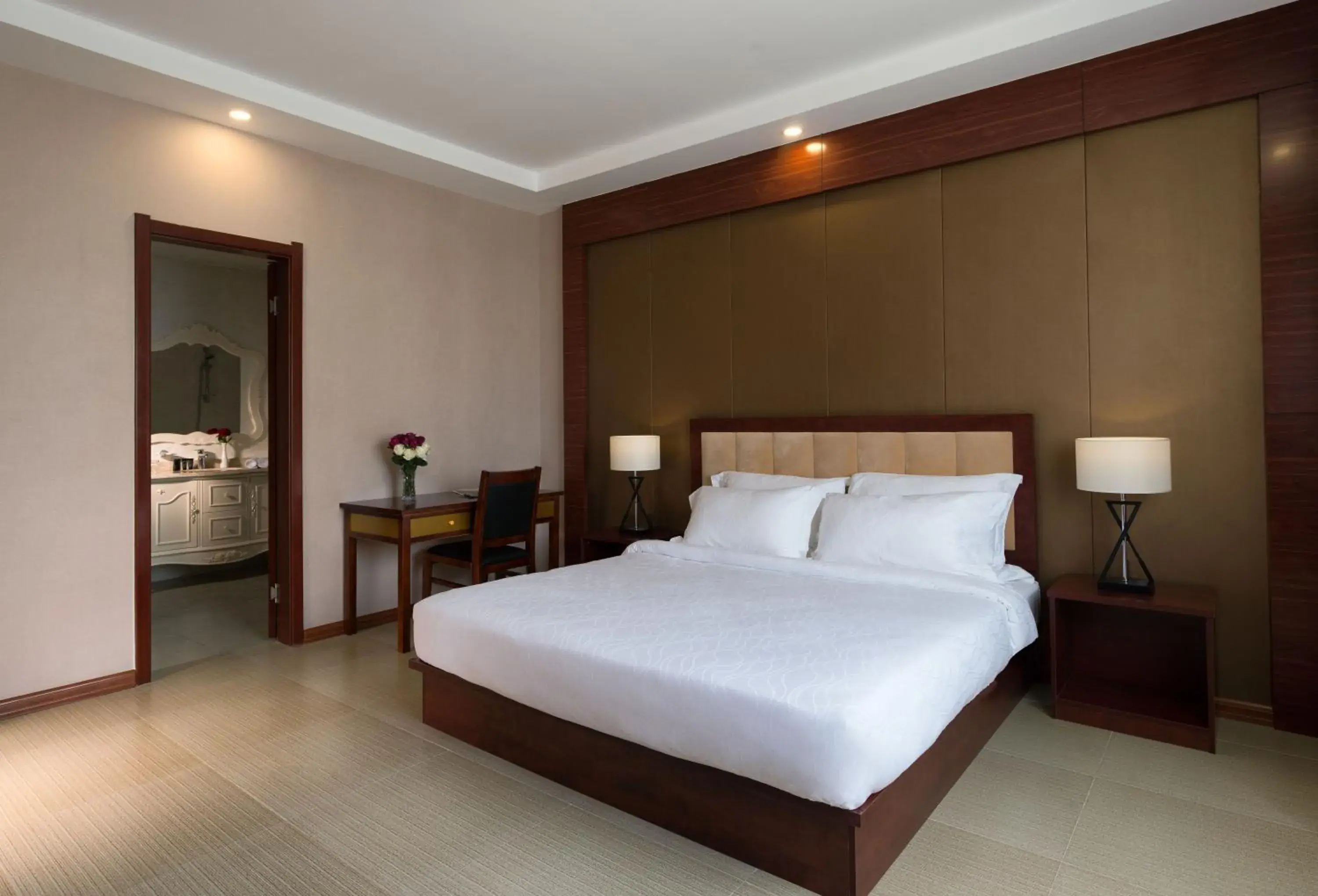 Executive Suite in The Farmington Hotel Executive Suite in The Farmington Hotel