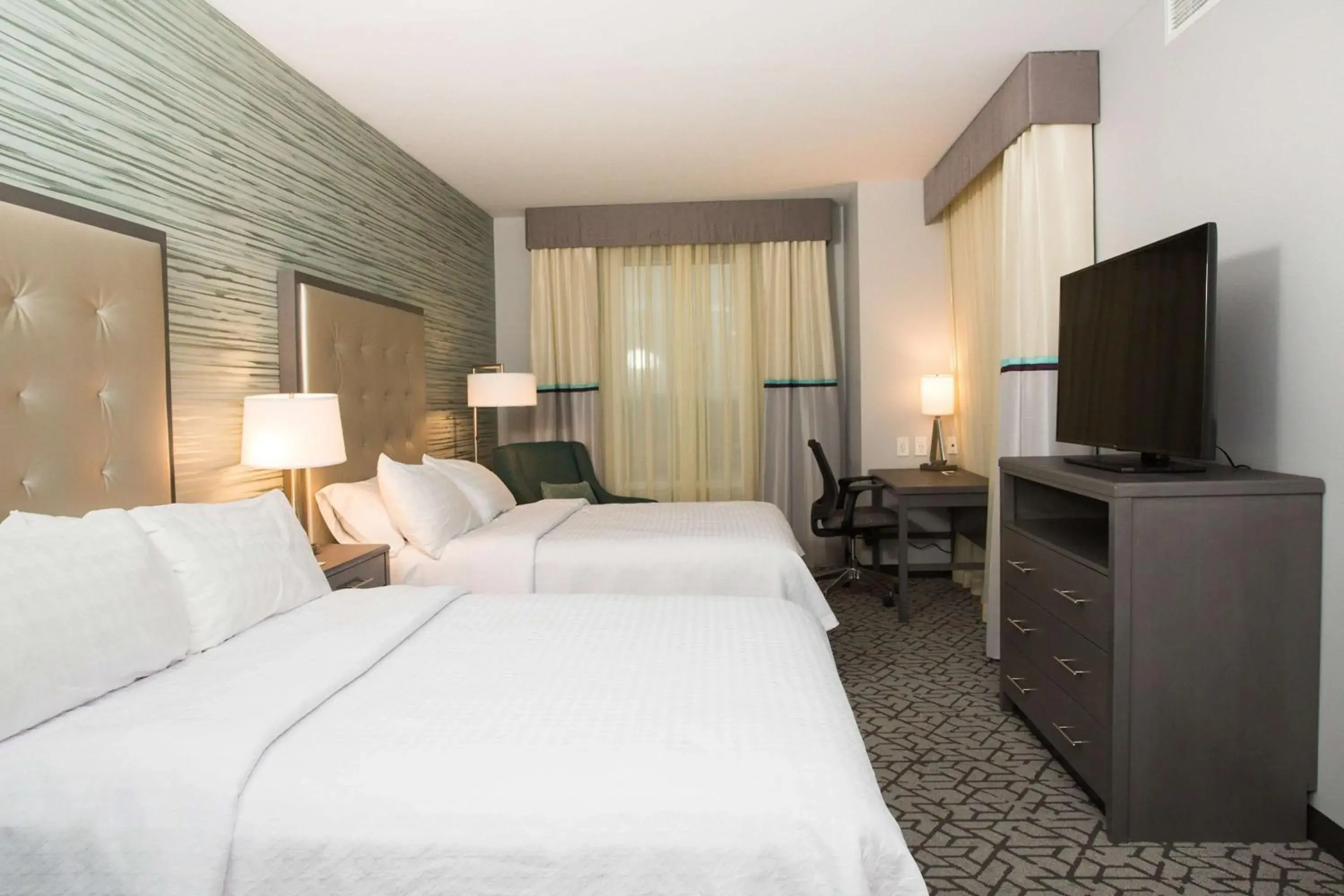 One-Bedroom Queen Suite with Two Queen Beds - Non-Smoking in Homewood Suites By Hilton Allentown Bethlehem Center Valley One-Bedroom Queen Suite with Two Queen Beds - Non-Smoking in Homewood Suites By Hilton Allentown Bethlehem Center Valley