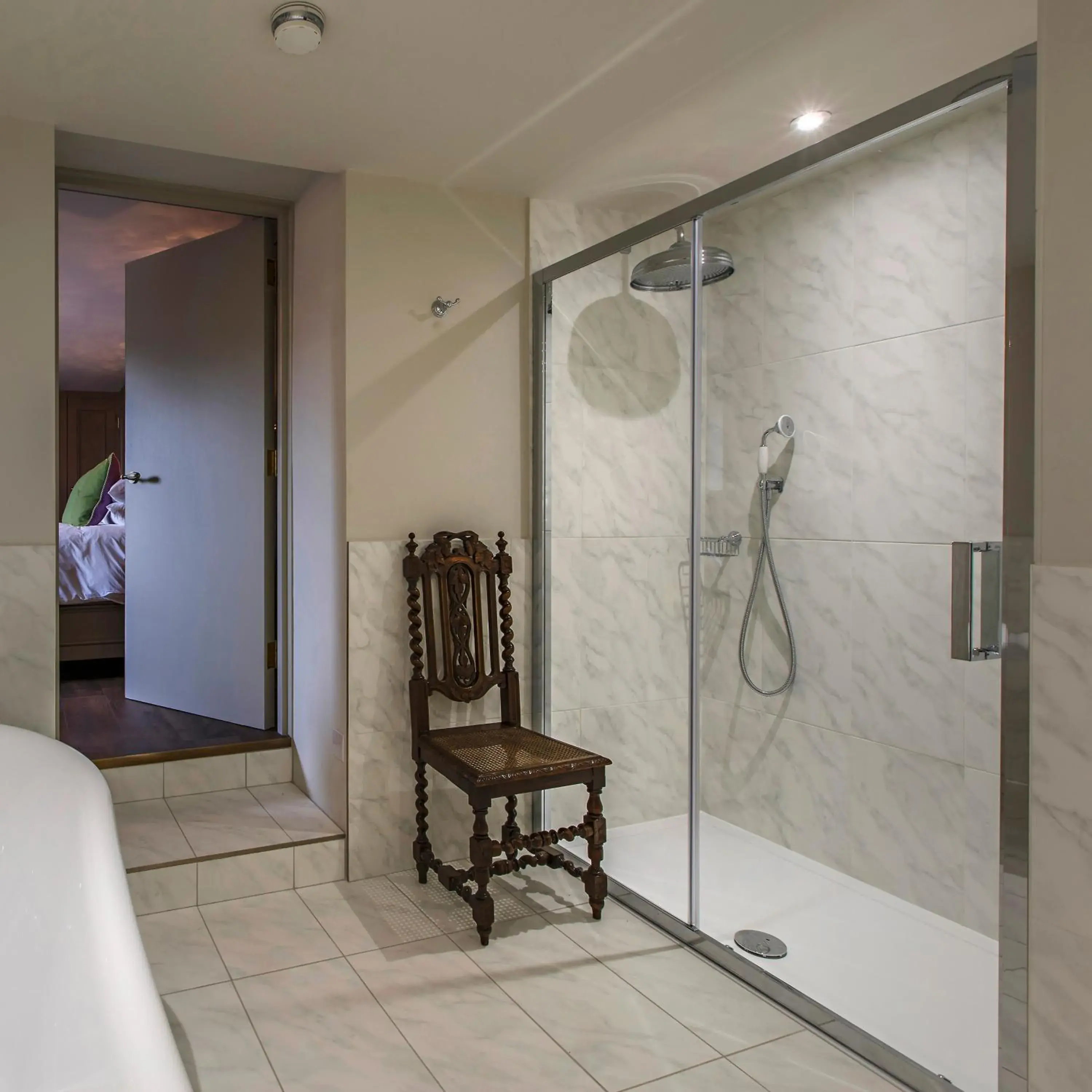 Deluxe Room in Ffolkes Arms Hotel Deluxe Room in Ffolkes Arms Hotel