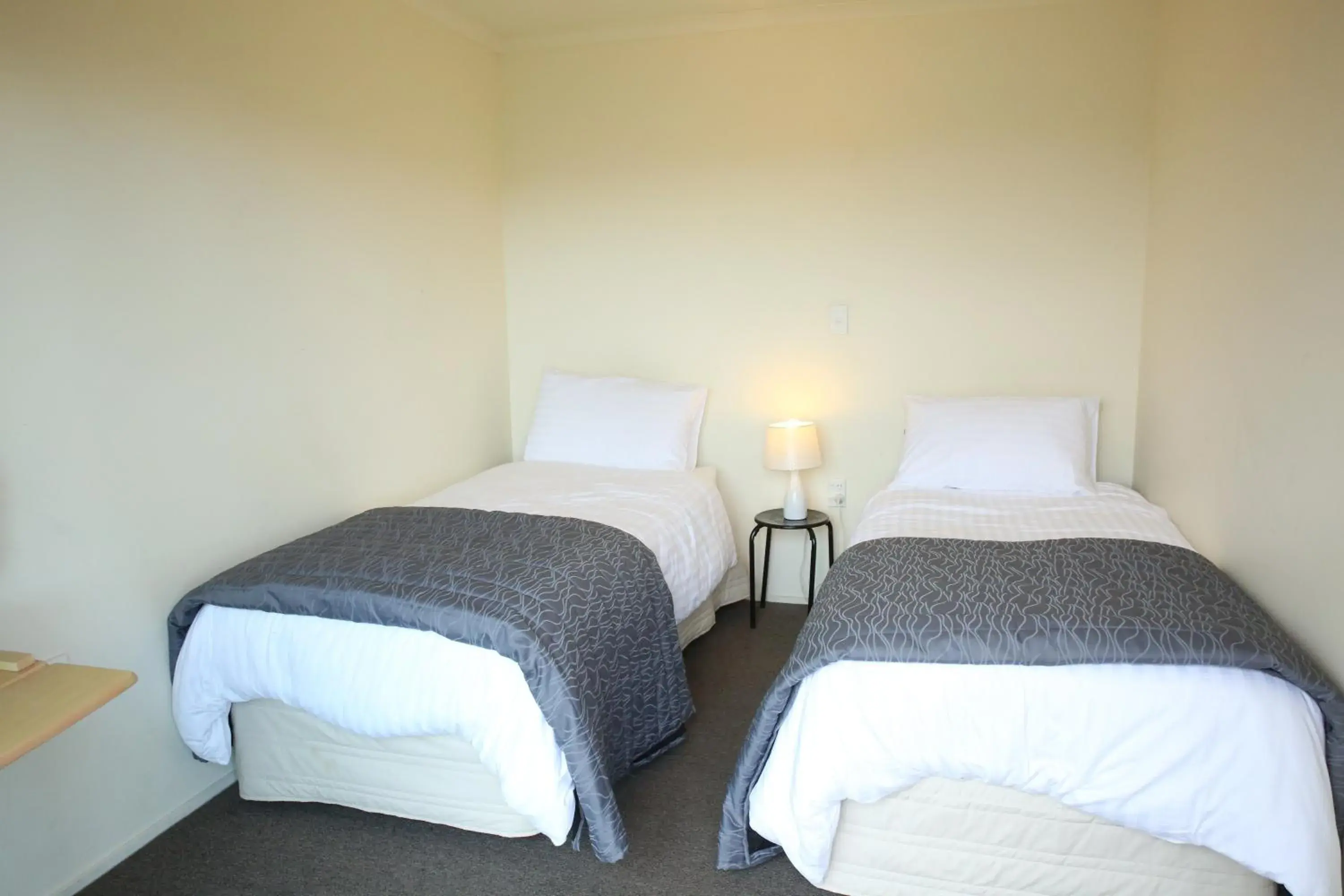 Double or Twin Room with Shared Bathroom - single occupancy in Central City Camping Park Double or Twin Room with Shared Bathroom - single occupancy in Central City Camping Park