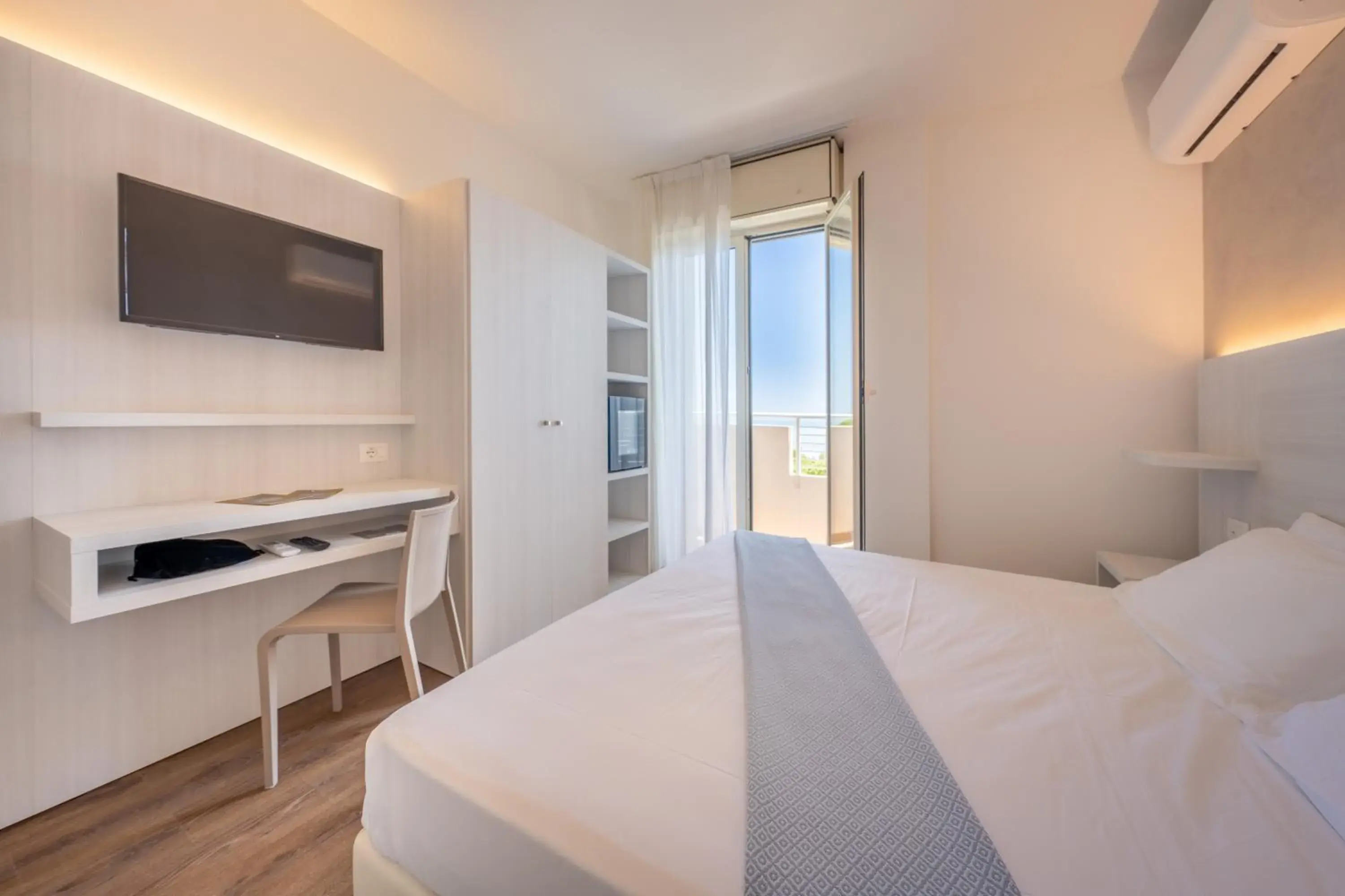 Double Room with Sea View in Hotel Corfù Double Room with Sea View in Hotel Corfù