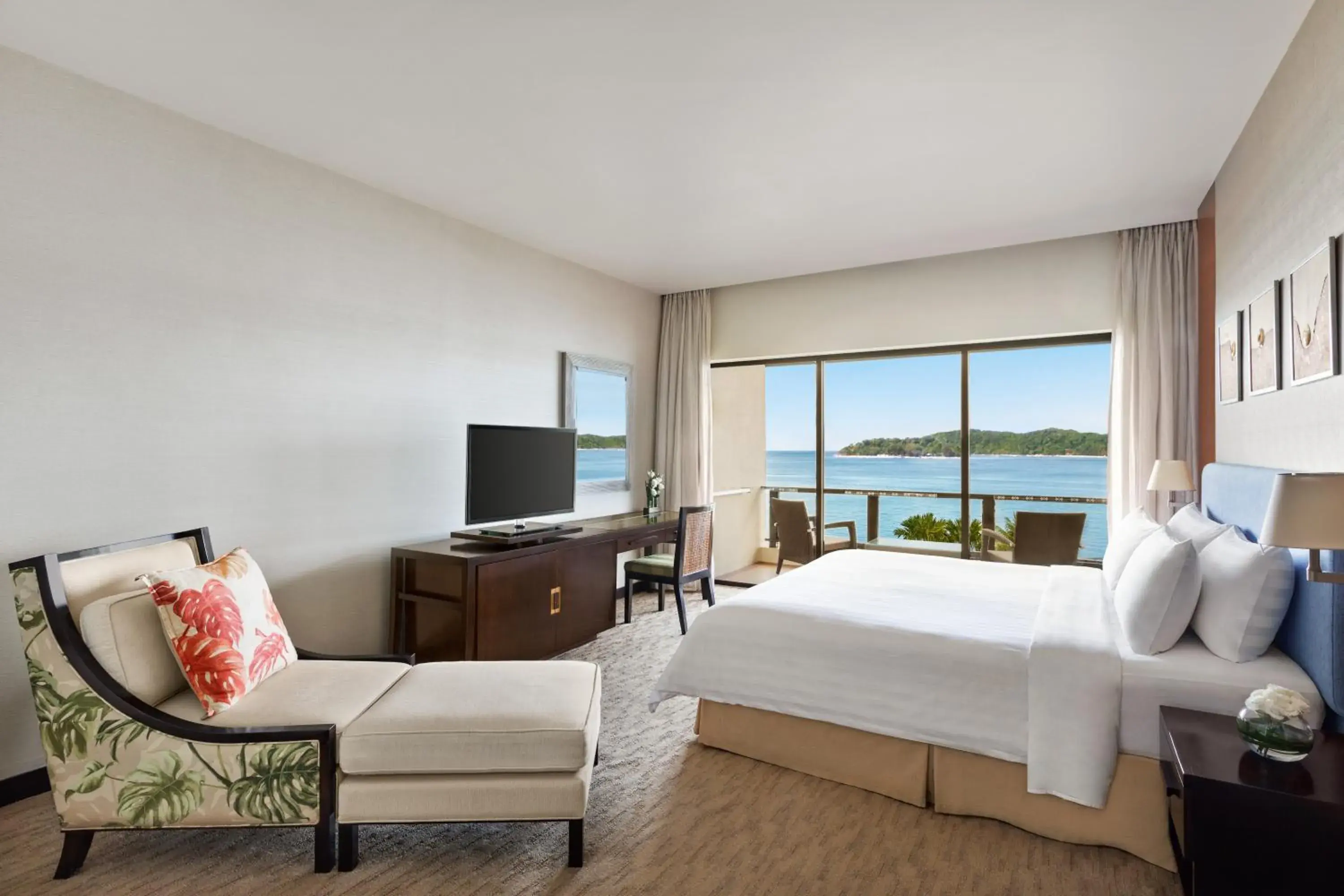 Kinabalu Family Room in Shangri-La Tanjung Aru, Kota Kinabalu Kinabalu Family Room in Shangri-La Tanjung Aru, Kota Kinabalu