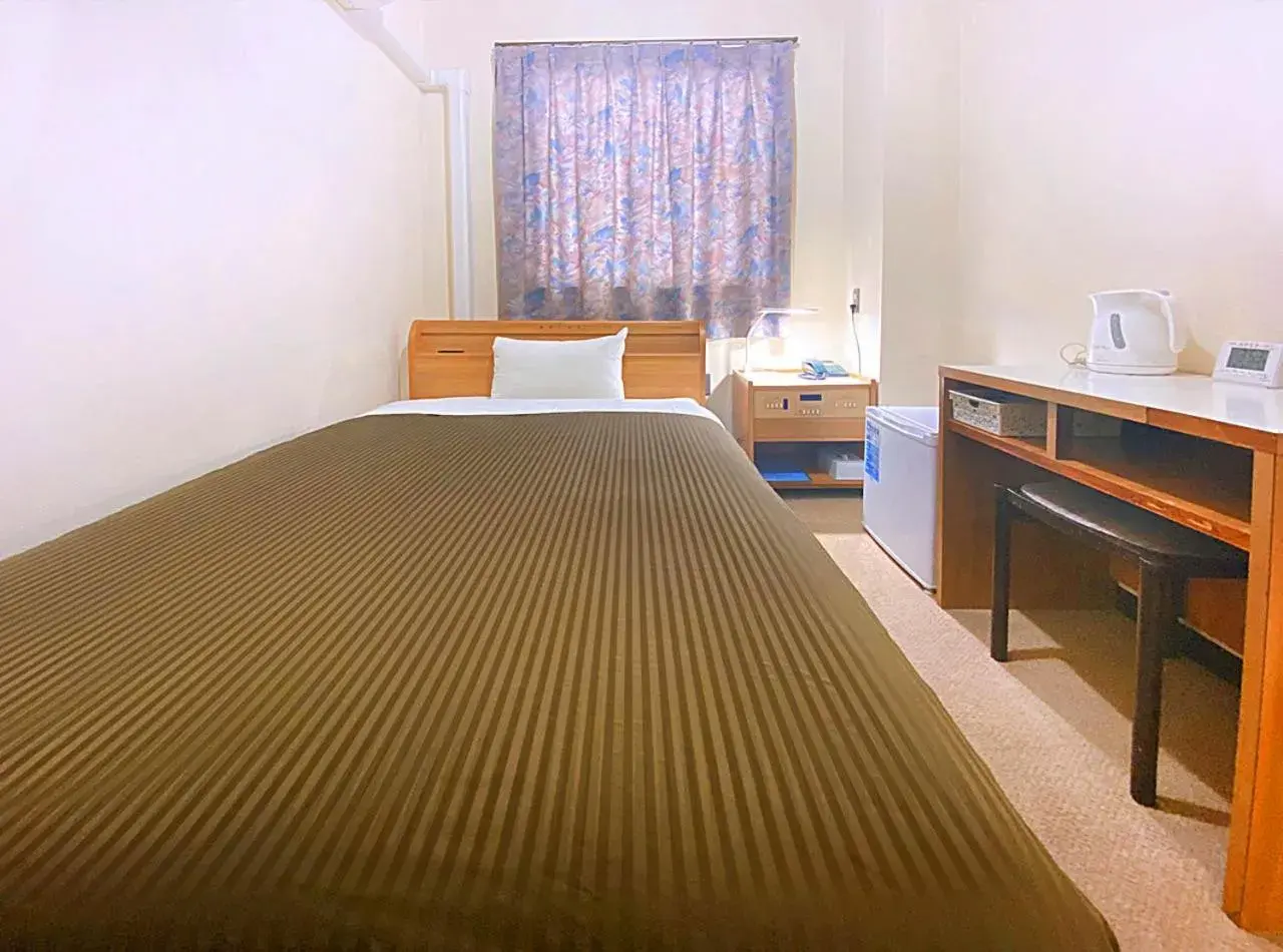 Single Room - Non-Smoking in Hotel Okuni (Royal Inn Group) Single Room - Non-Smoking in Hotel Okuni (Royal Inn Group)