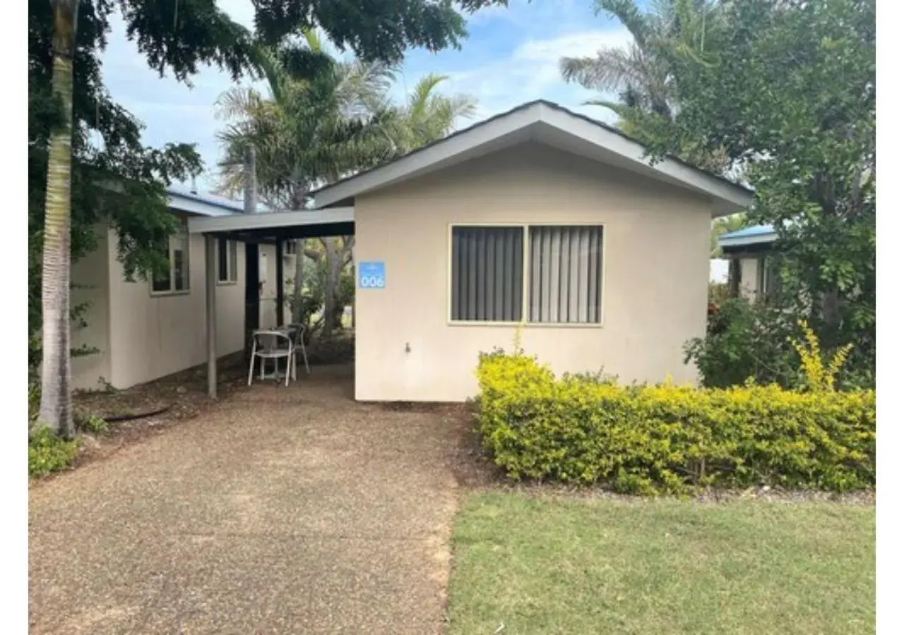 Economy 1 Bedroom Unit in Discovery Parks - Coolwaters, Yeppoon Economy 1 Bedroom Unit in Discovery Parks - Coolwaters, Yeppoon