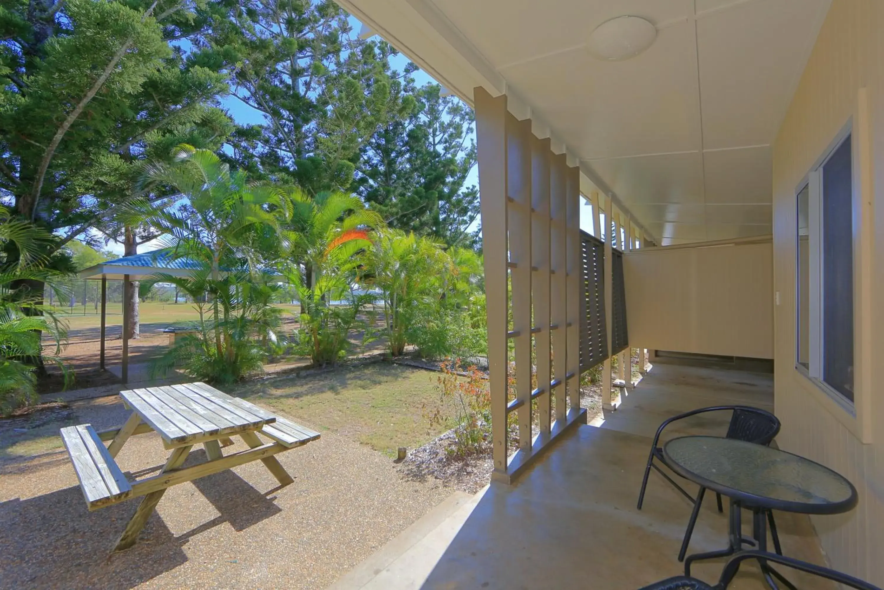 Superior 1 Bedroom Unit in Discovery Parks - Coolwaters, Yeppoon Superior 1 Bedroom Unit in Discovery Parks - Coolwaters, Yeppoon