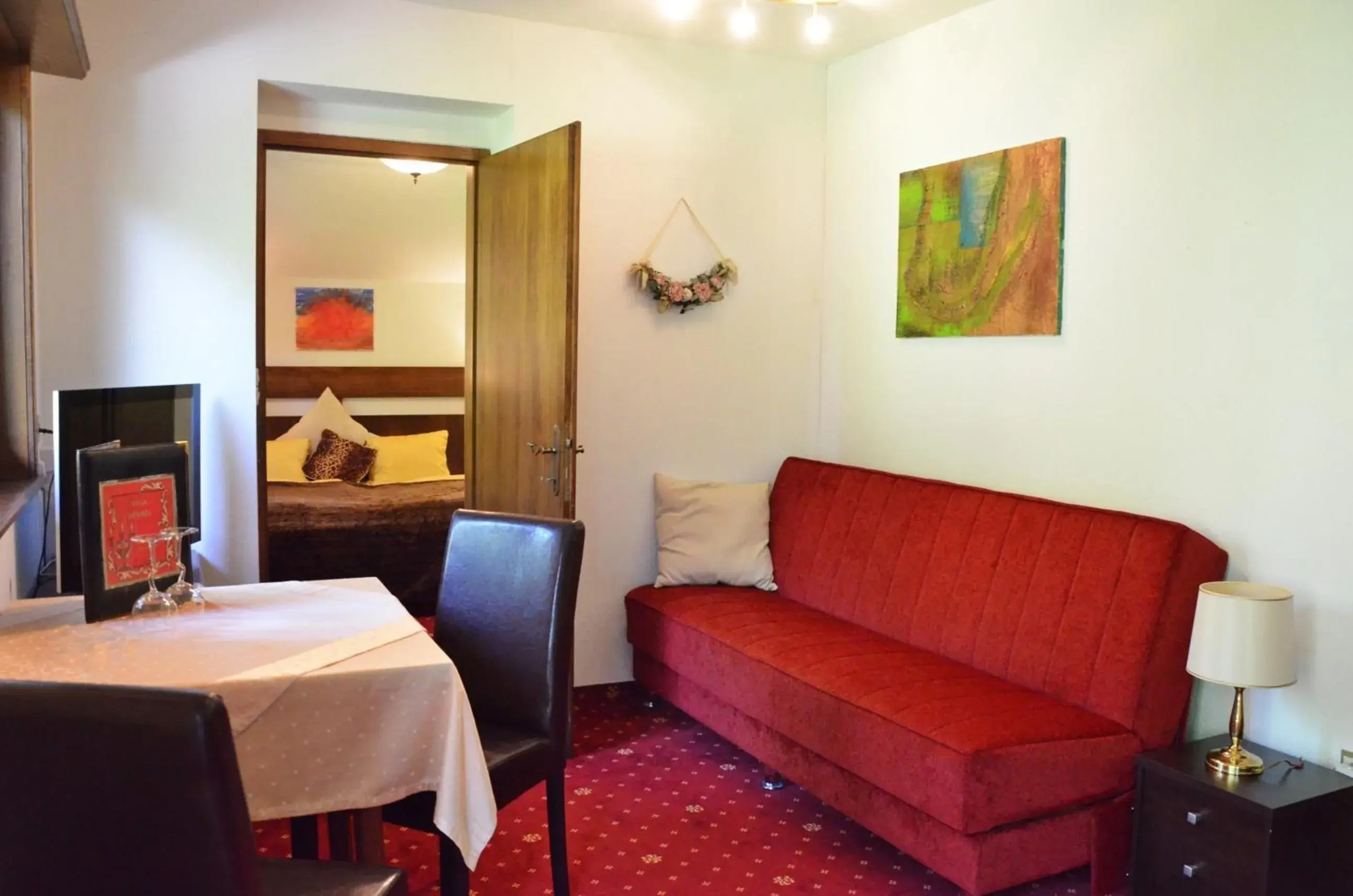 One-Bedroom Apartment with Balcony in Villa Desiree - Hotel Garni - Adults Only One-Bedroom Apartment with Balcony in Villa Desiree - Hotel Garni - Adults Only