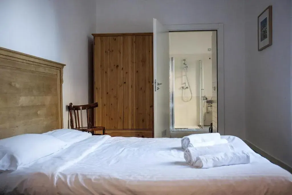 Double Room in La Controra Hostel Naples Double Room in La Controra Hostel Naples