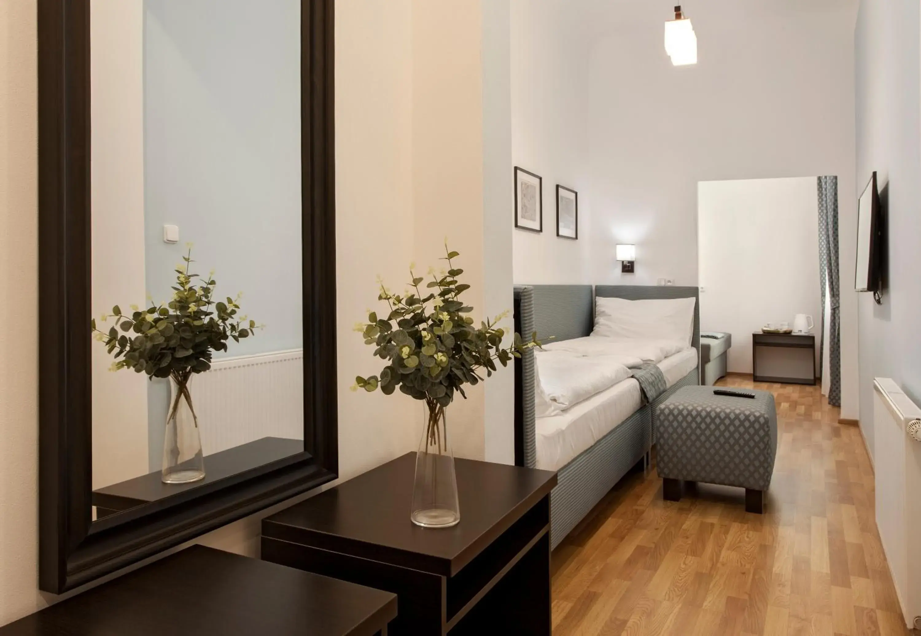 Quadruple Room with Private Bathroom in Residence Corto Old Town Quadruple Room with Private Bathroom in Residence Corto Old Town