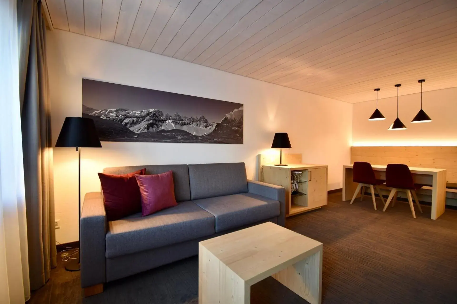 Deluxe Double Room in Hotel Laaxerhof Deluxe Double Room in Hotel Laaxerhof