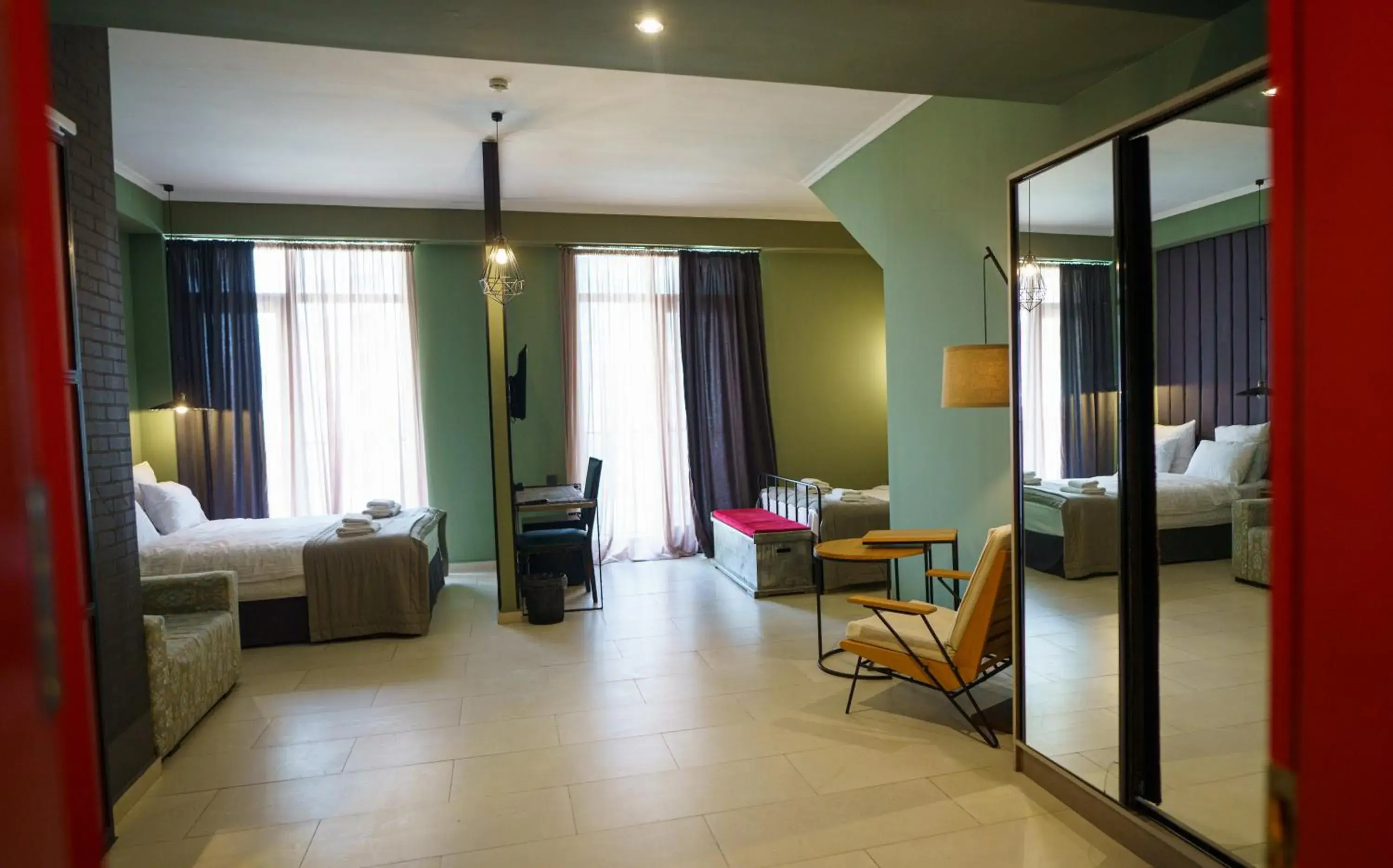 Deluxe Family Room in Boulevardside Deluxe Family Room in Boulevardside