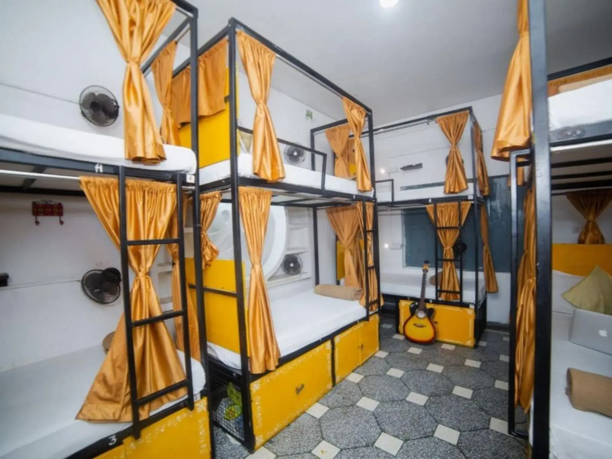 Single Bed in 10-Bed Dormitory Room in Moustache Varanasi Single Bed in 10-Bed Dormitory Room in Moustache Varanasi
