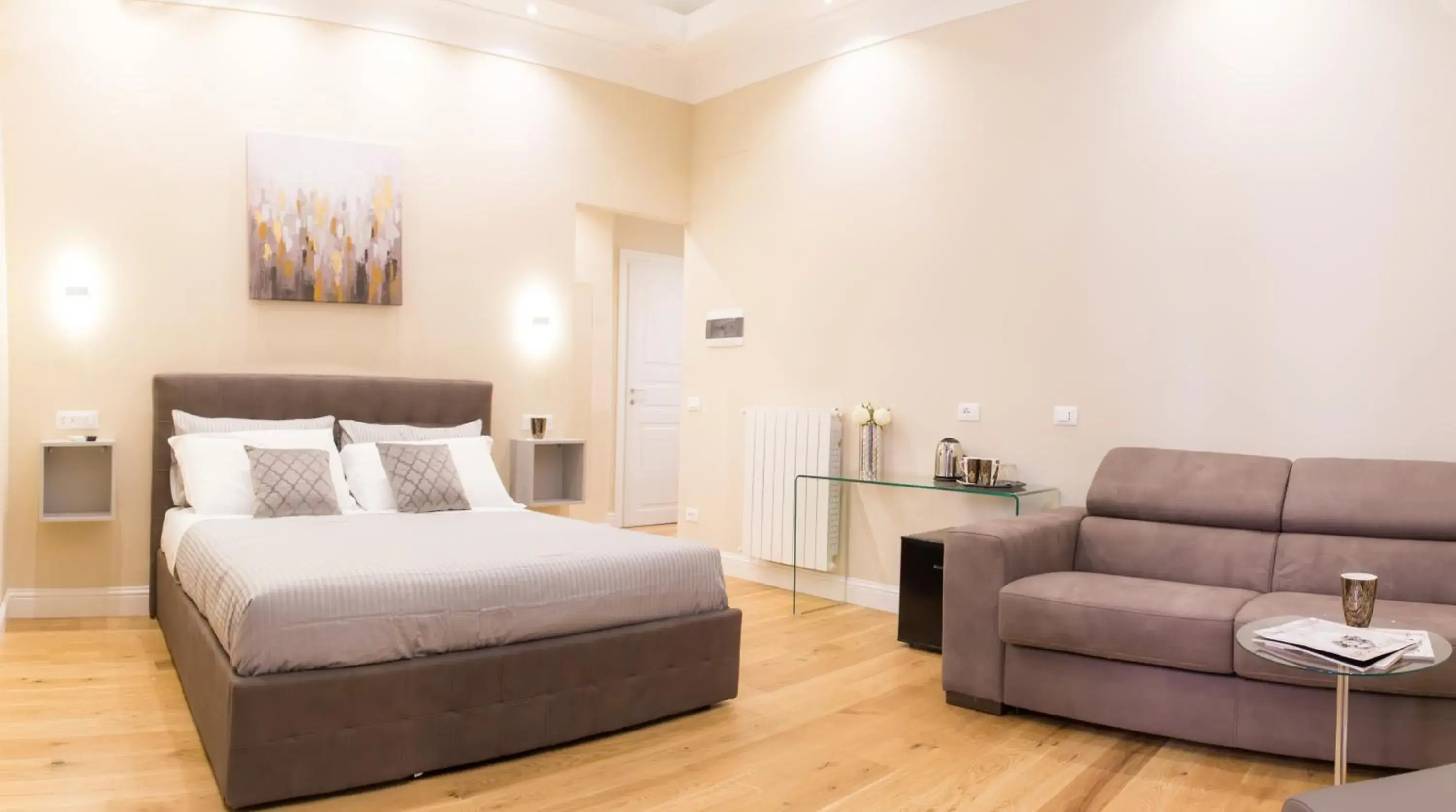 King Room in Nazionale Palace Suites King Room in Nazionale Palace Suites