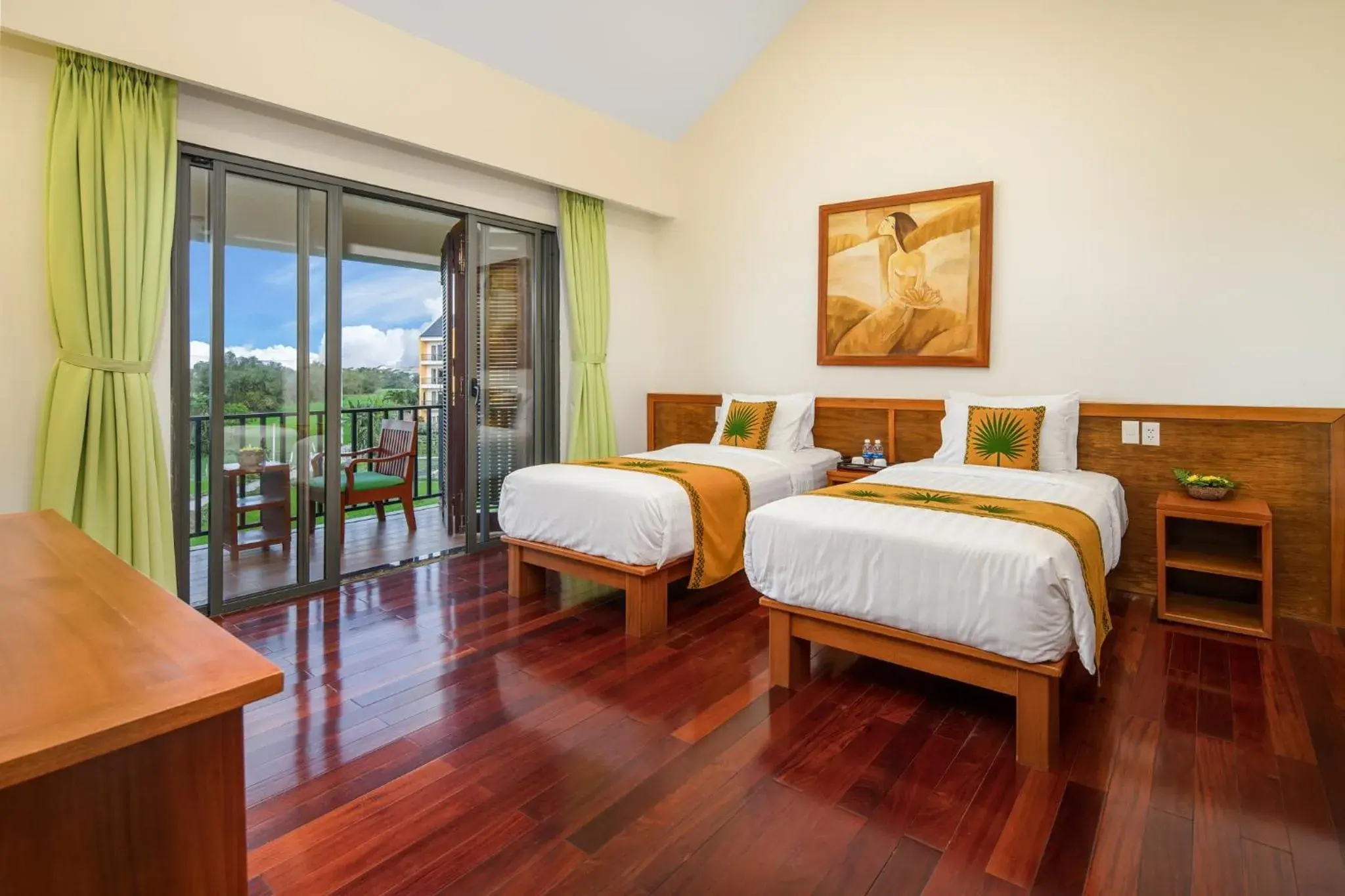 Twin Room with Balcony in Hoa Co Villa - Garden & Poolview Twin Room with Balcony in Hoa Co Villa - Garden & Poolview