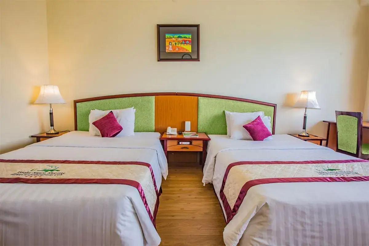 Senior Deluxe Double or Twin Room with Sea View in Yasaka Saigon Nha Trang Hotel & Spa Senior Deluxe Double or Twin Room with Sea View in Yasaka Saigon Nha Trang Hotel & Spa