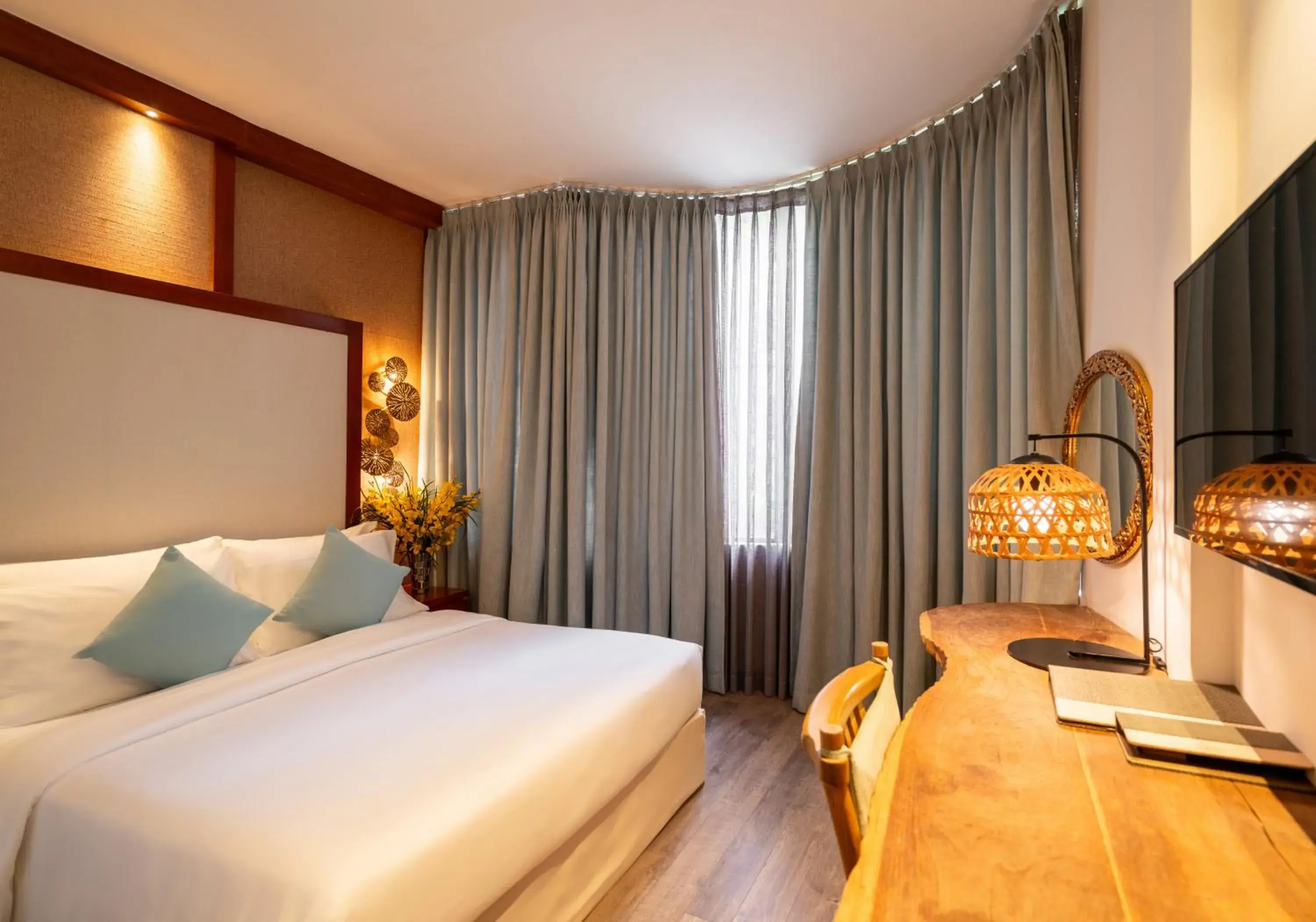 Corner Suite Room - Afternoon Tea in A&EM Art Hotel Corner Suite Room - Afternoon Tea in A&EM Art Hotel