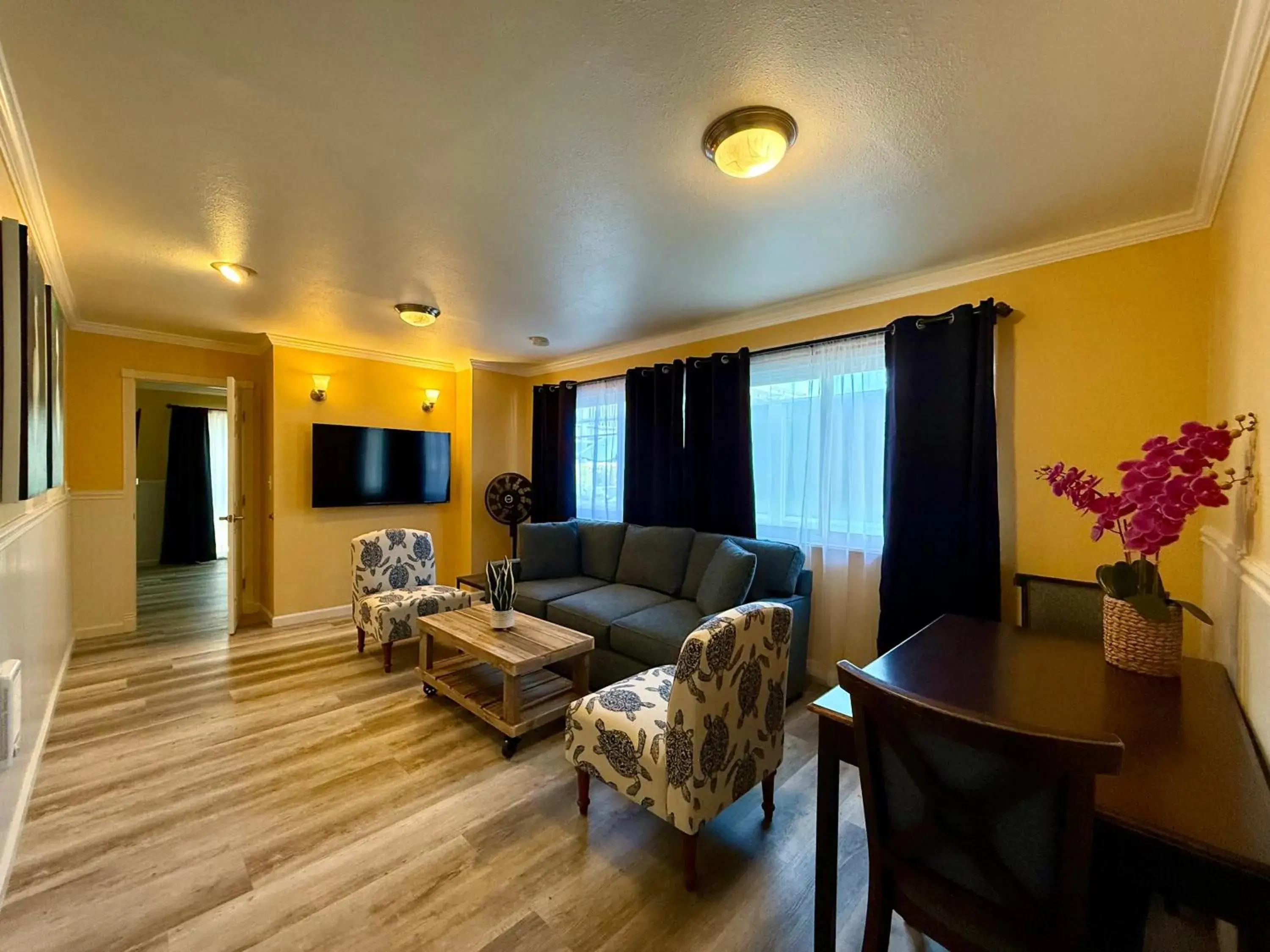 Suite in Monterey Bay Lodge Suite in Monterey Bay Lodge