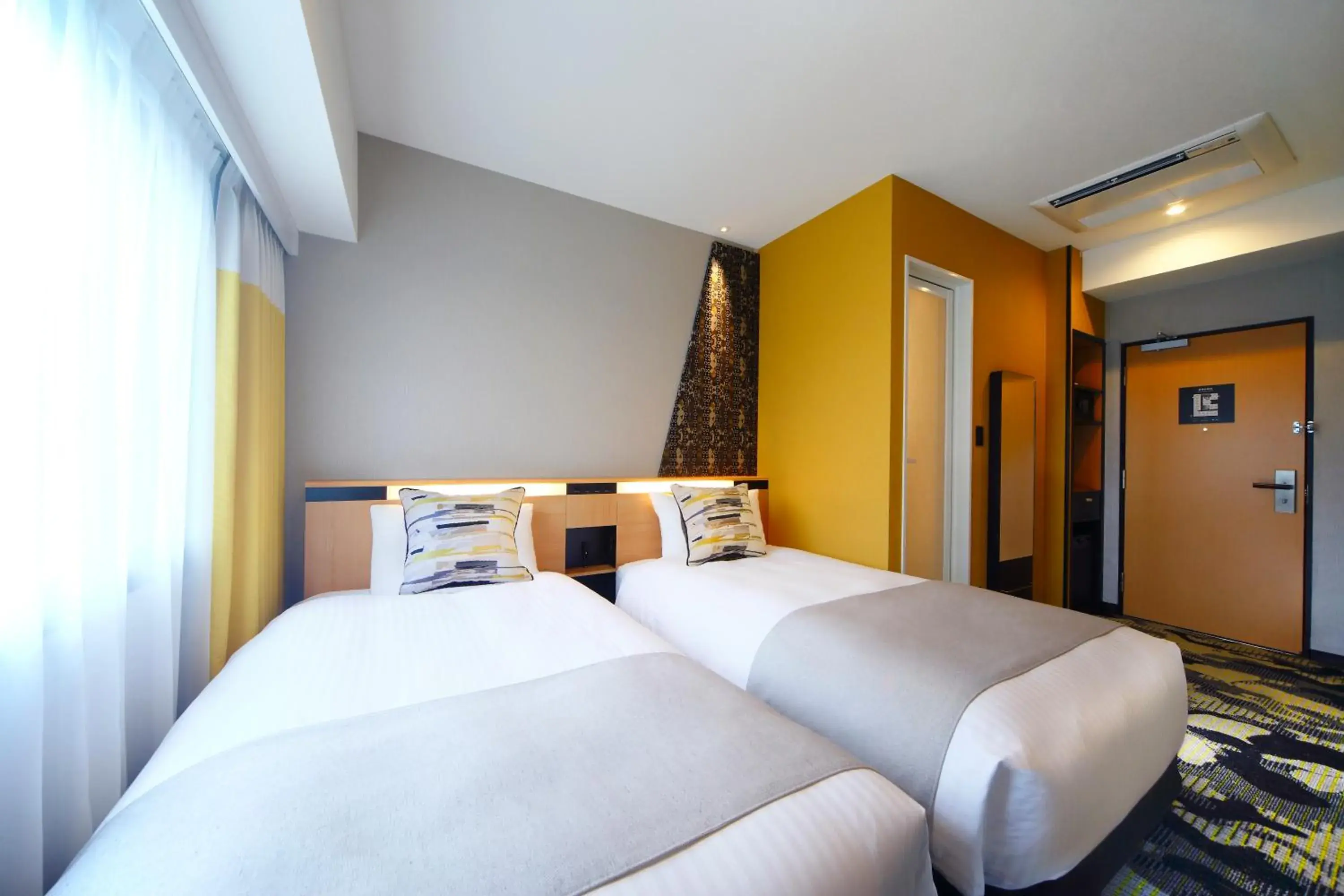 Twin Room - single occupancy - Non-Smoking in Kyoto Tower Hotel Annex Twin Room - single occupancy - Non-Smoking in Kyoto Tower Hotel Annex