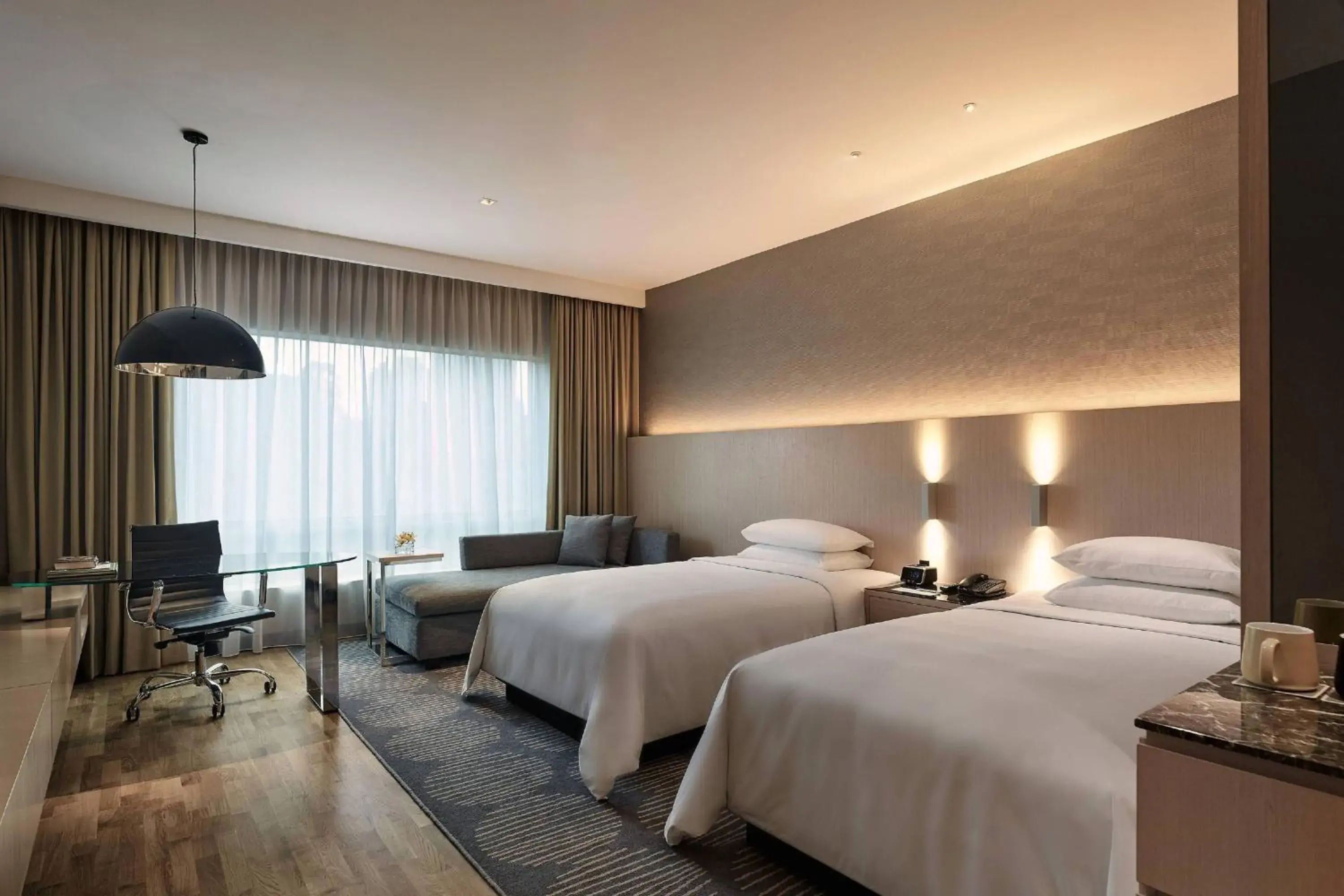 Deluxe Twin Room with Club Lounge Access in Renaissance Kuala Lumpur Hotel & Convention Centre Deluxe Twin Room with Club Lounge Access in Renaissance Kuala Lumpur Hotel & Convention Centre