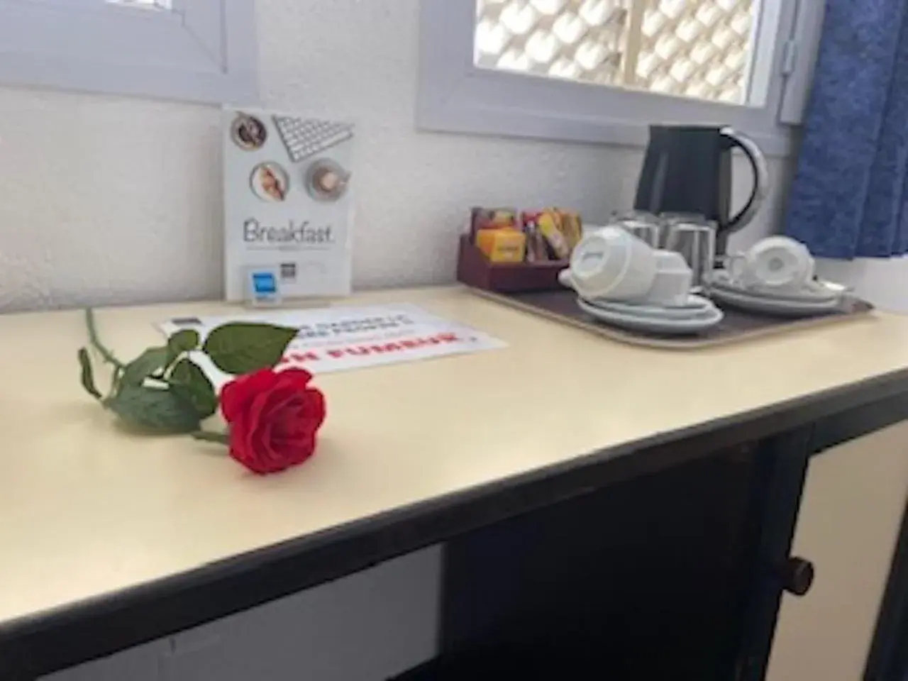 Standard Double Room in Hotel Le Paris Standard Double Room in Hotel Le Paris