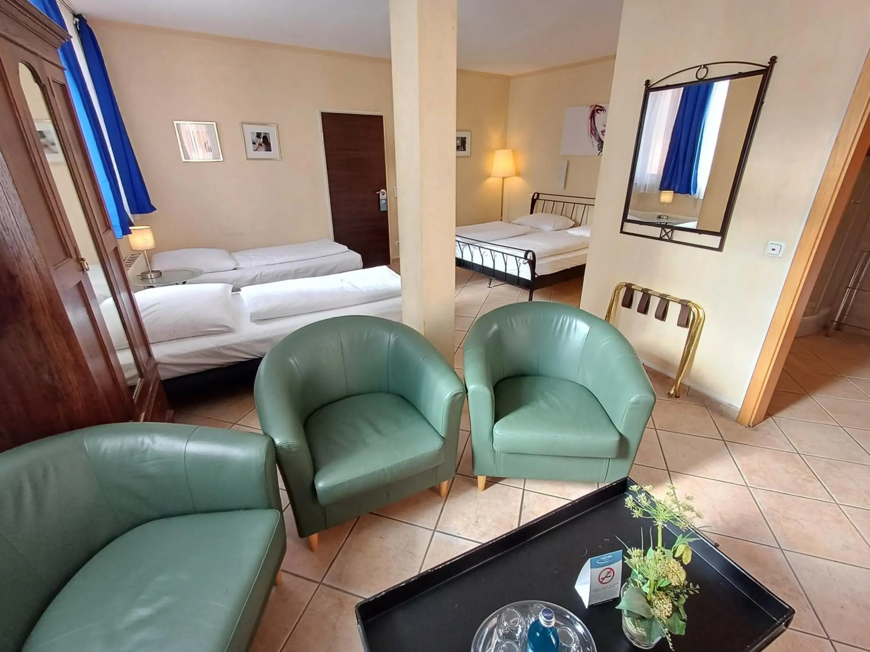 Family Room in TRIP INN PostHotel Düren Family Room in TRIP INN PostHotel Düren