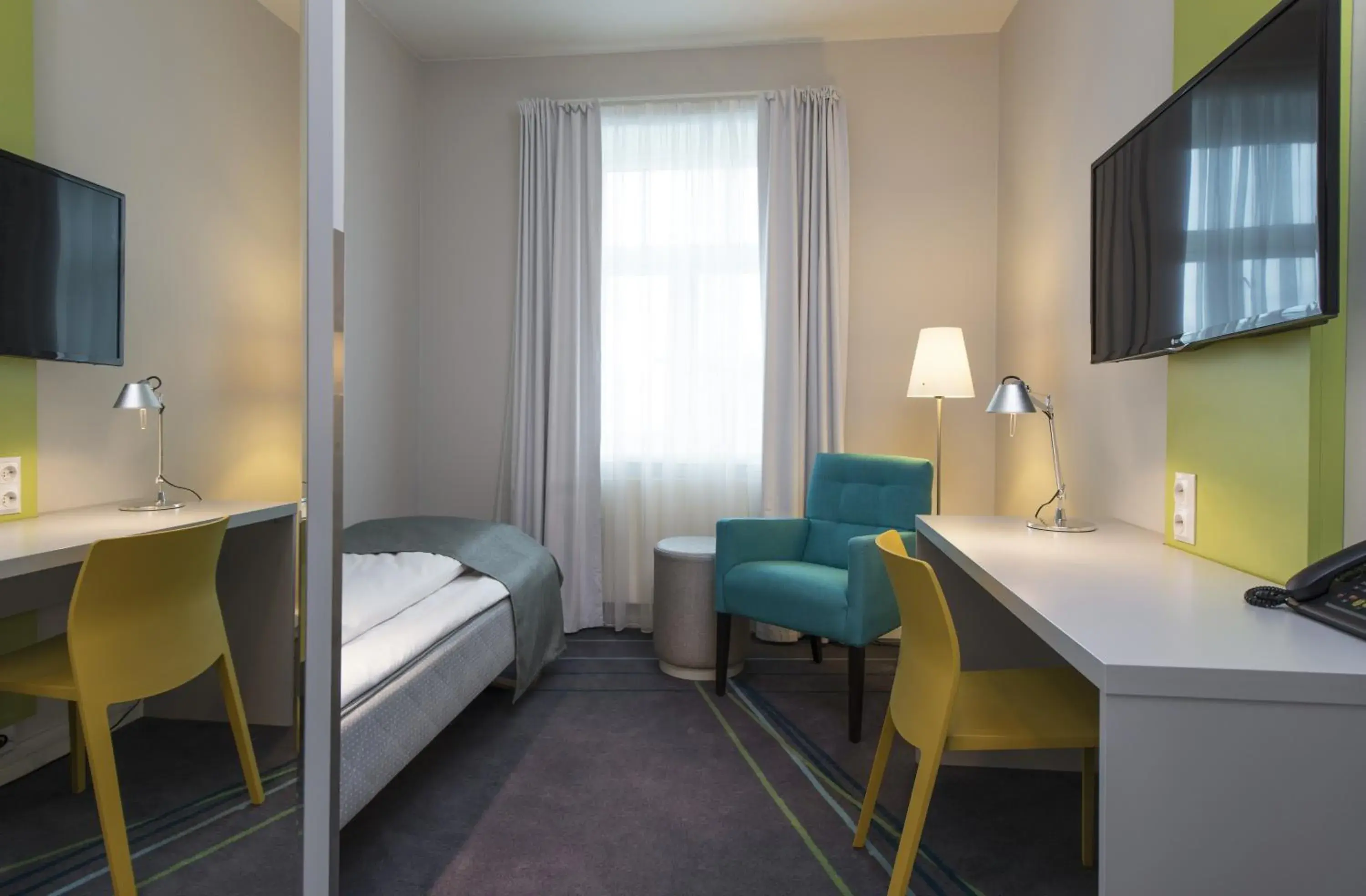 Standard Single Room in Thon Hotel Trondheim Standard Single Room in Thon Hotel Trondheim